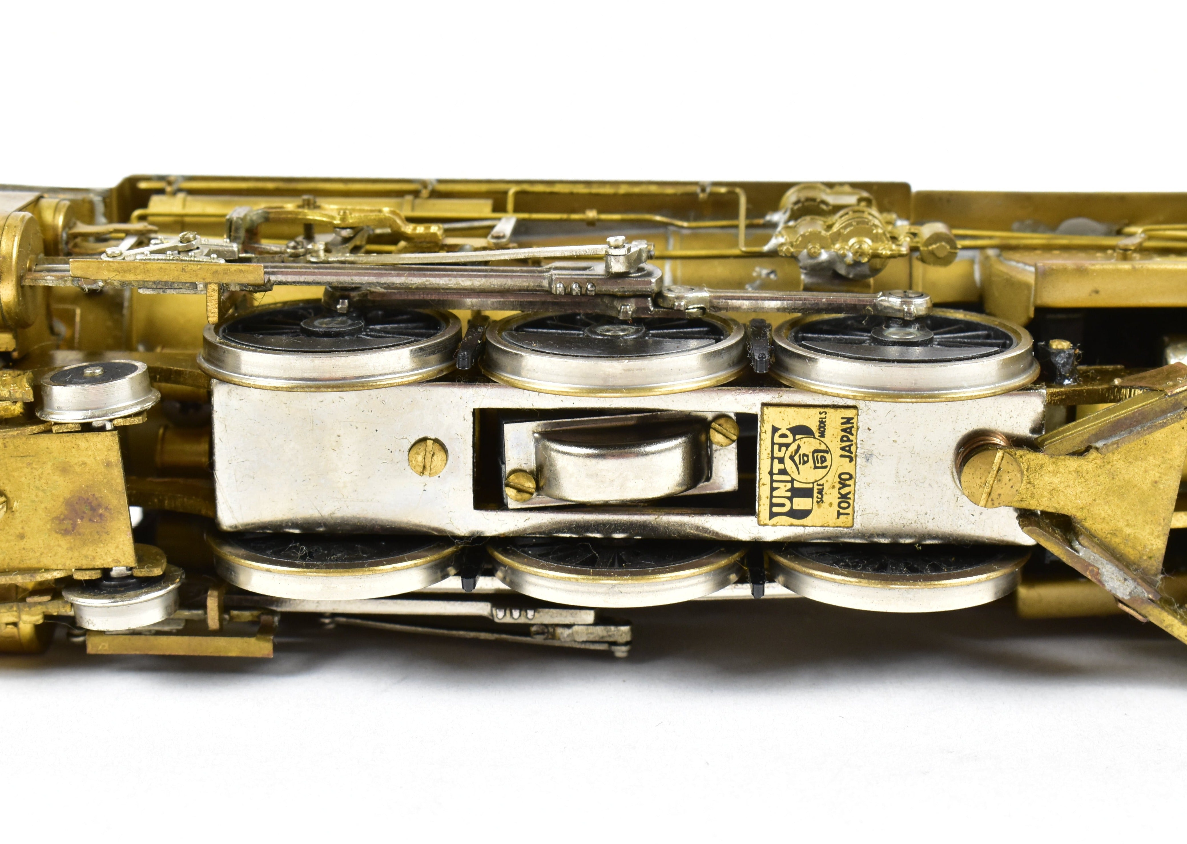 HO Scale Brass Pacific Fast Mail Model - United States Railway Administration Various Roads 4 - 6 - 2 Light Pacific Locomotive from Atlas Industries in Japan
