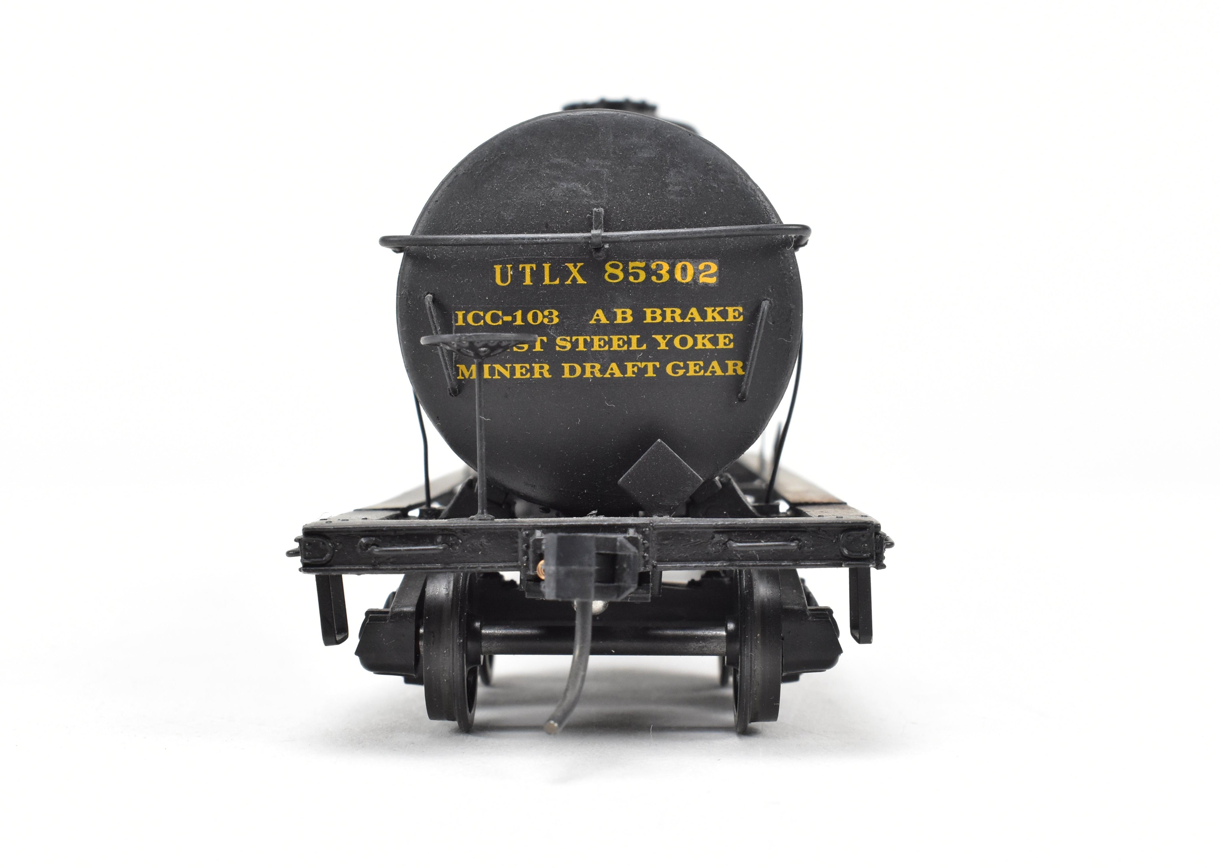 O Scale Custom-Painted Brass Single-Dome Tank Car for Skelly Oil Co.