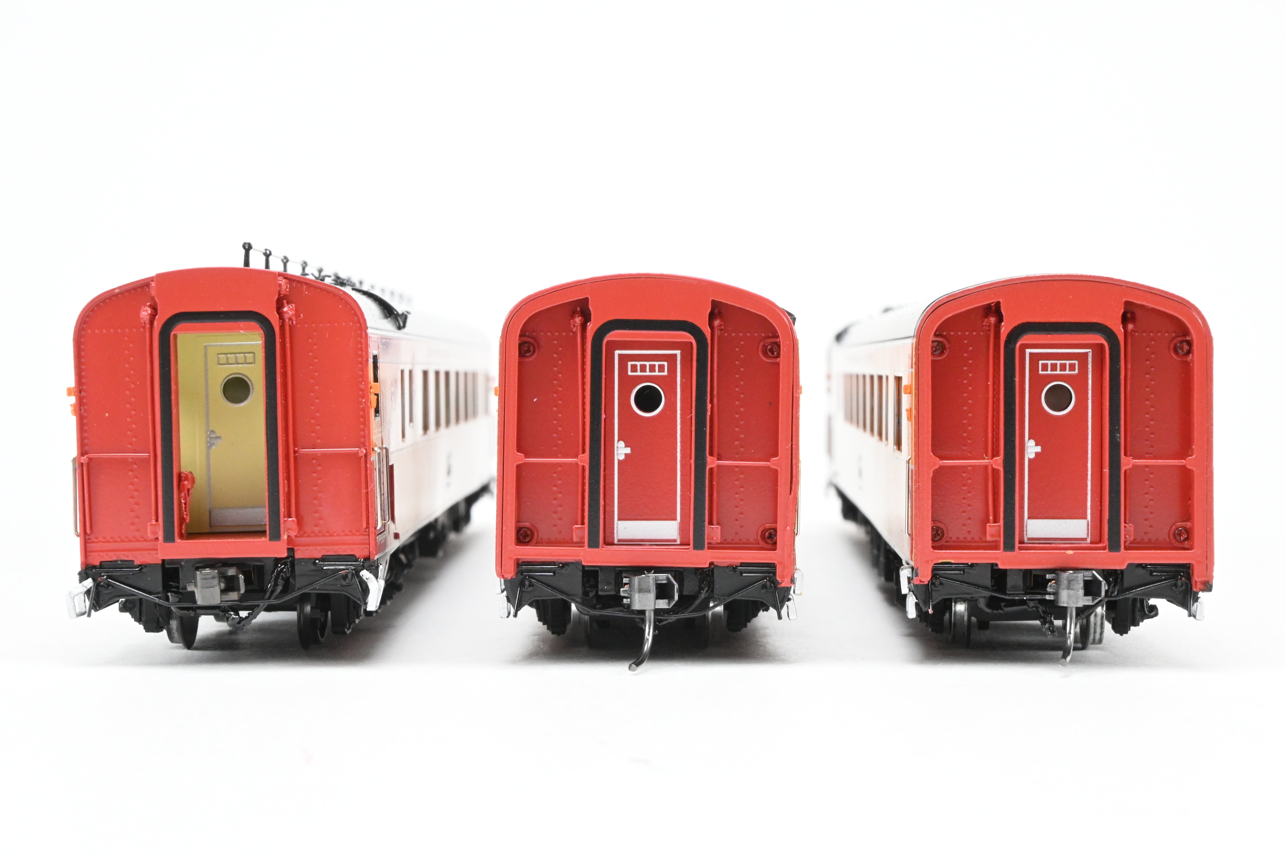HO Scale Brass CON CIL Model Train Cars - Challenger Imports Special Edition - Southern Pacific 1955 Shasta Daylight 3-Pack B Add-On Set with Front Part