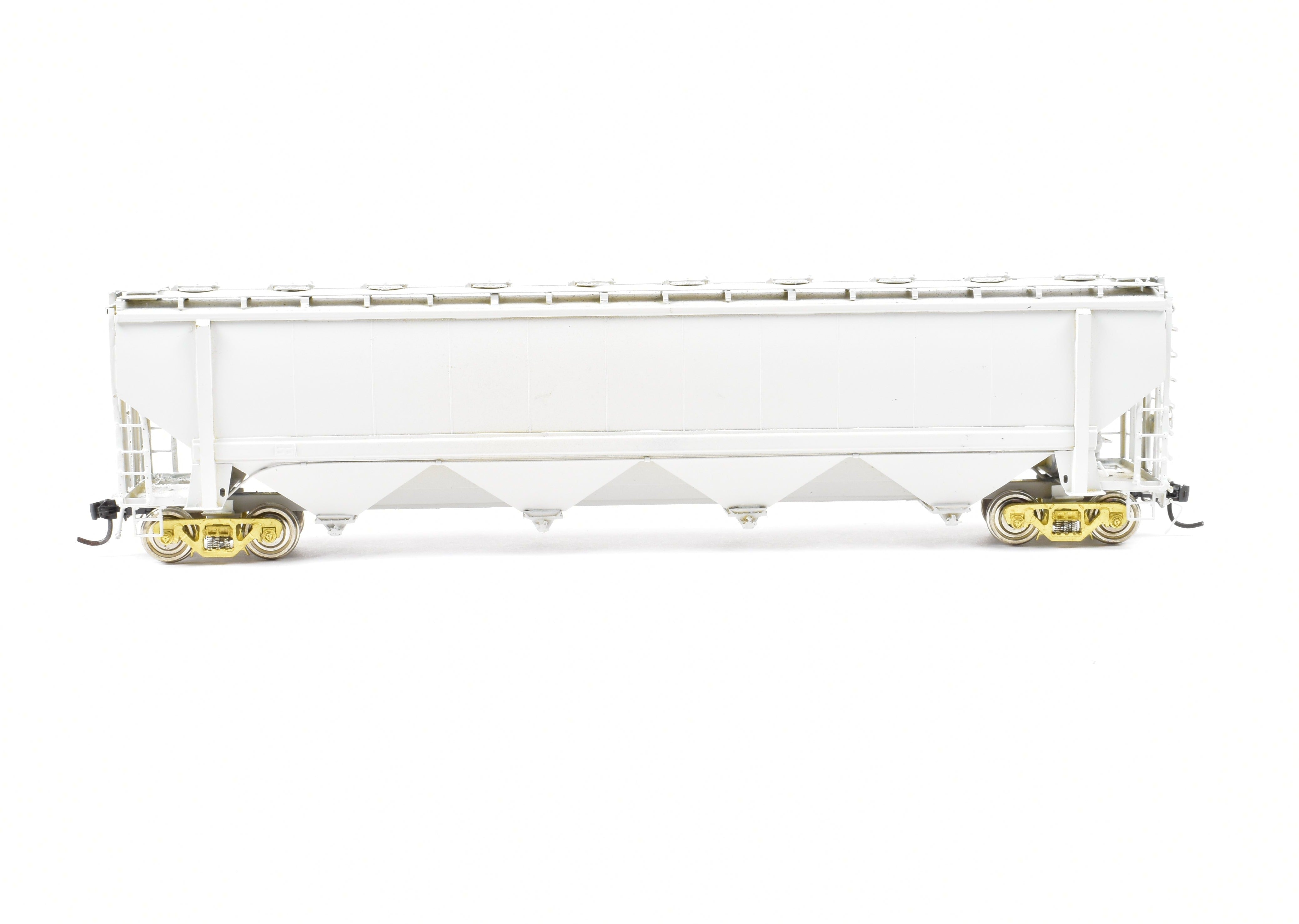 HO Brass OMI Richmond Covered Hopper 5800 Cubic Ft - Partially Painted