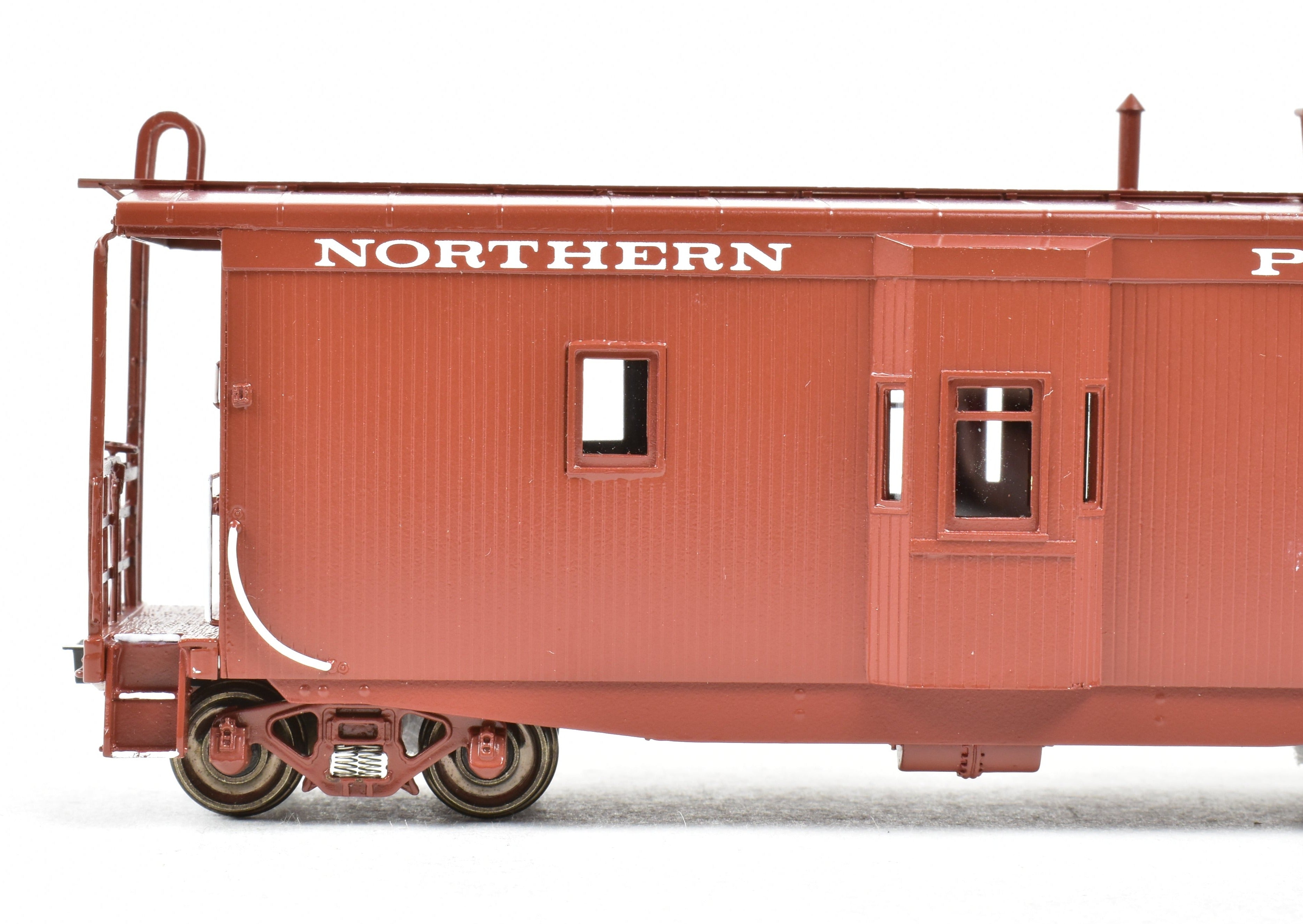HO Scale Brass Northern Pacific Wood Bay Window Caboose FP No. 1532 by OMI