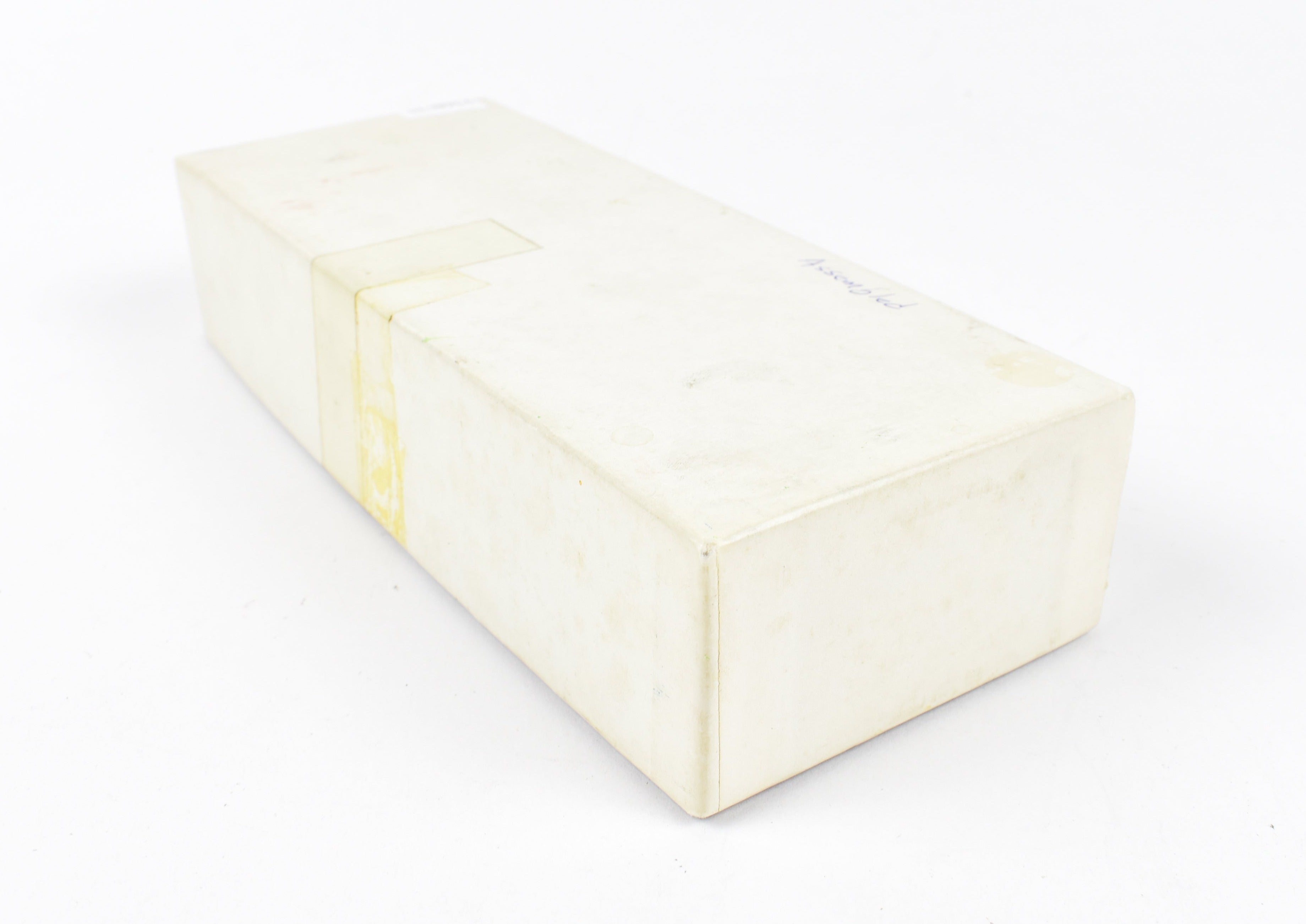 HO La Belle Woodworking Yellow #215 Fully Assembled Weathered Freight/Baggage Trailer