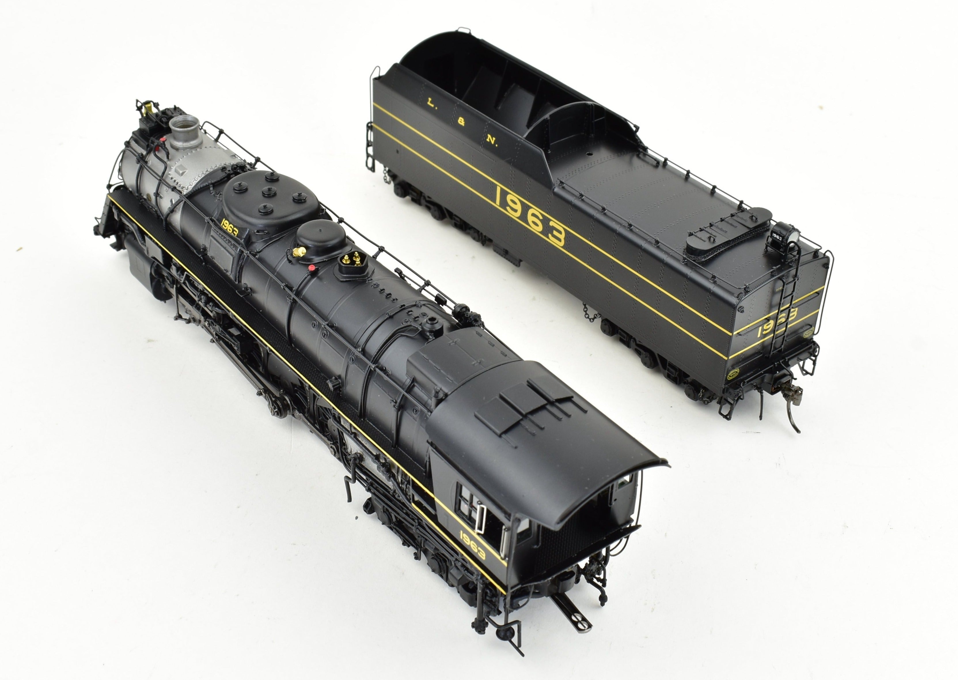 HO Scale Brass DVP Division Point Louisville & Nashville Class M-1 2-8-4 FP #1963 Locomotive