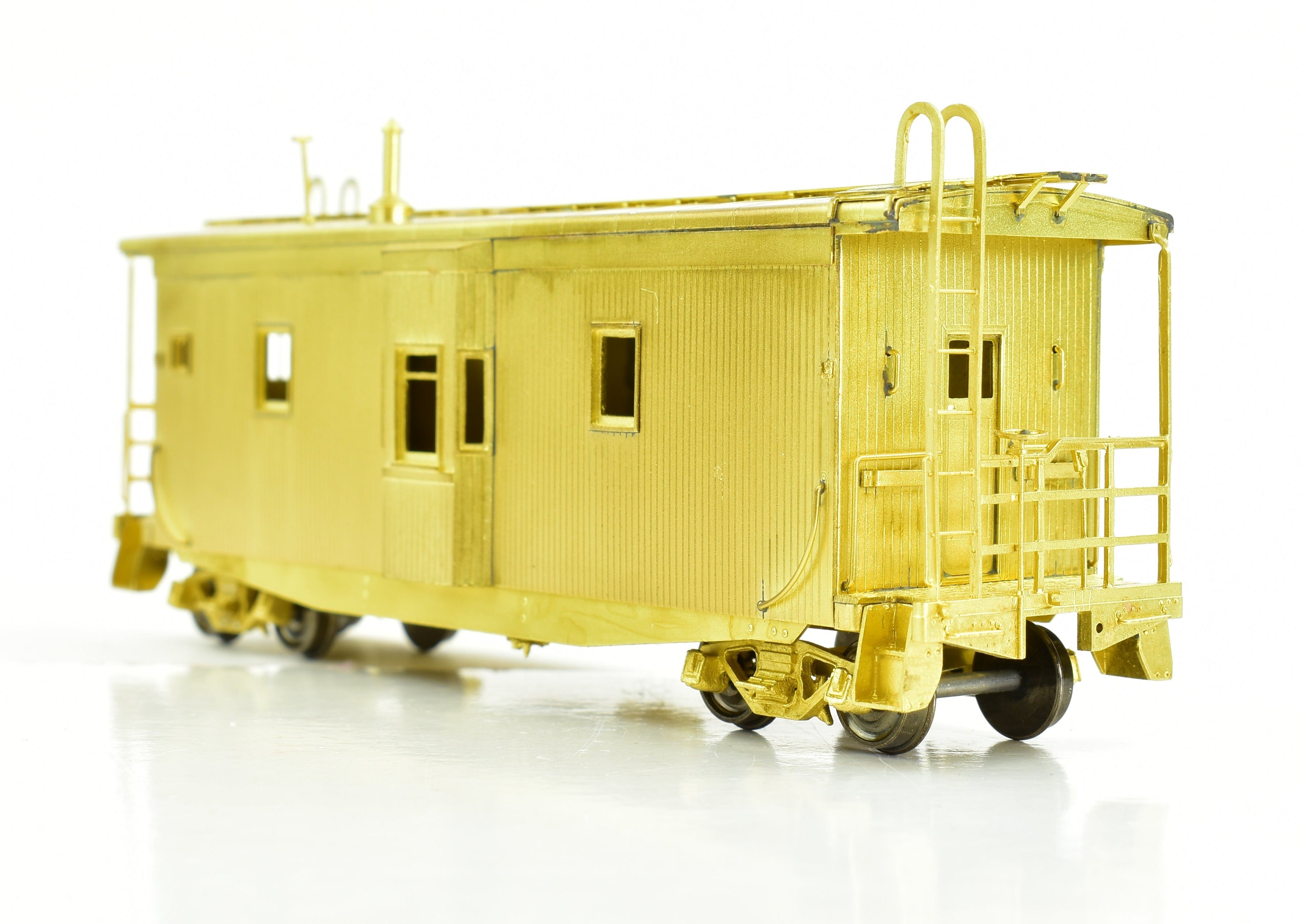 HO Scale Brass Northern Pacific Wood Bay Window Caboose by OMI Overland Models