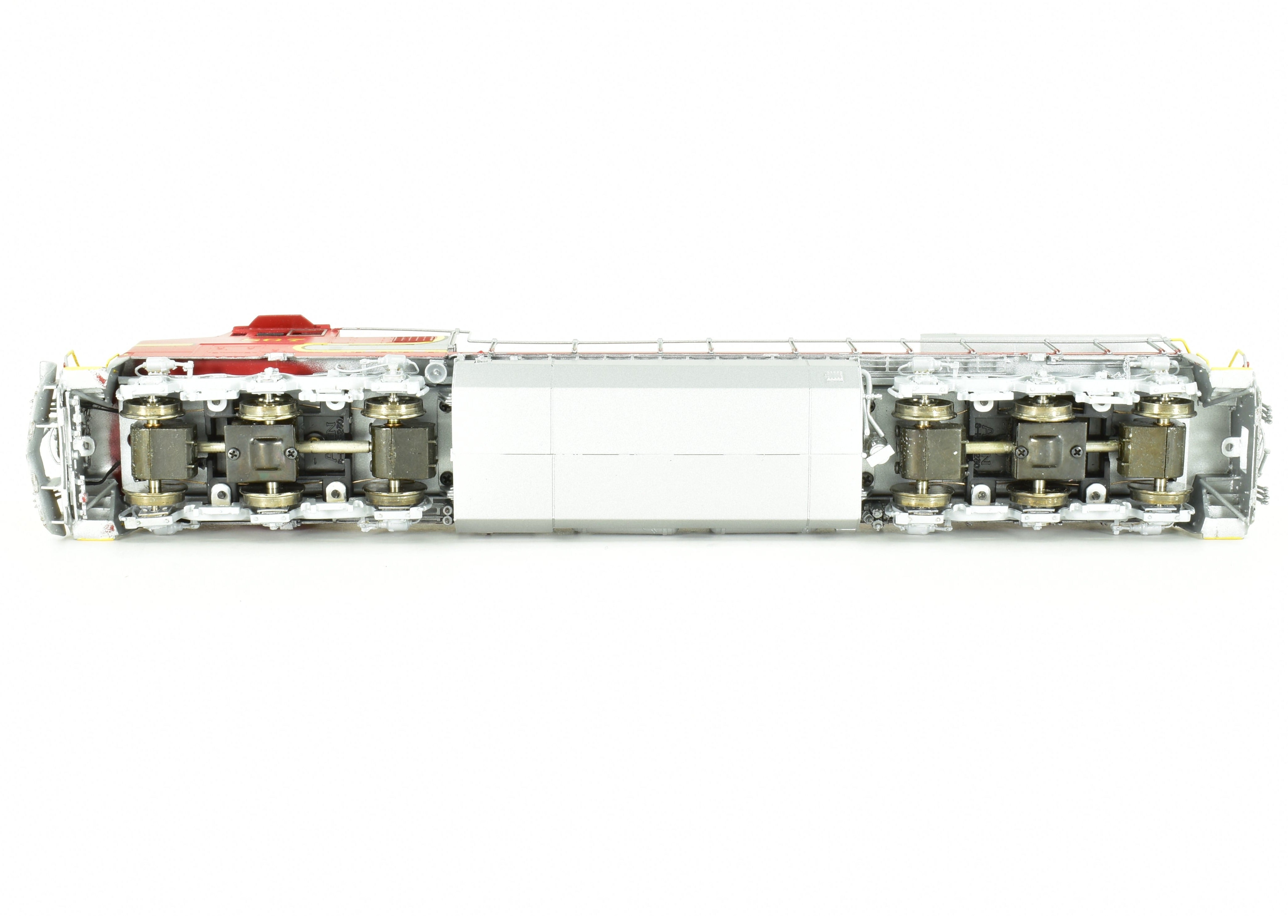 HO Scale Brass Model Train - Overland Models, Inc. ATSF - Santa Fe EMD Dash 8 - 40CW Freight Locomotive, FP No. 867