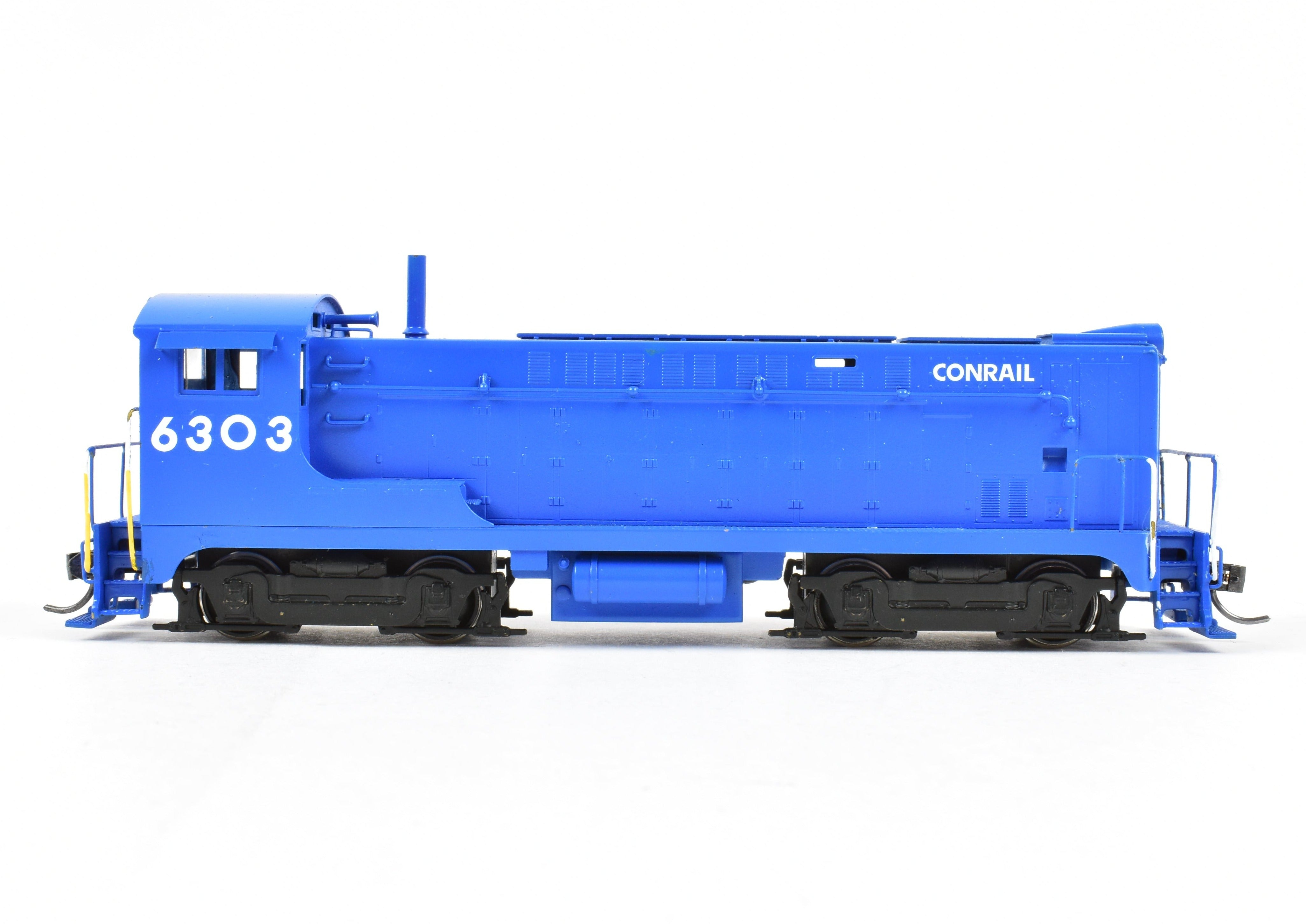 High - Quality HO Scale Brass Hallmark Models Custom - Painted Conrail Baldwin VO - 1000 Diesel Switcher Model