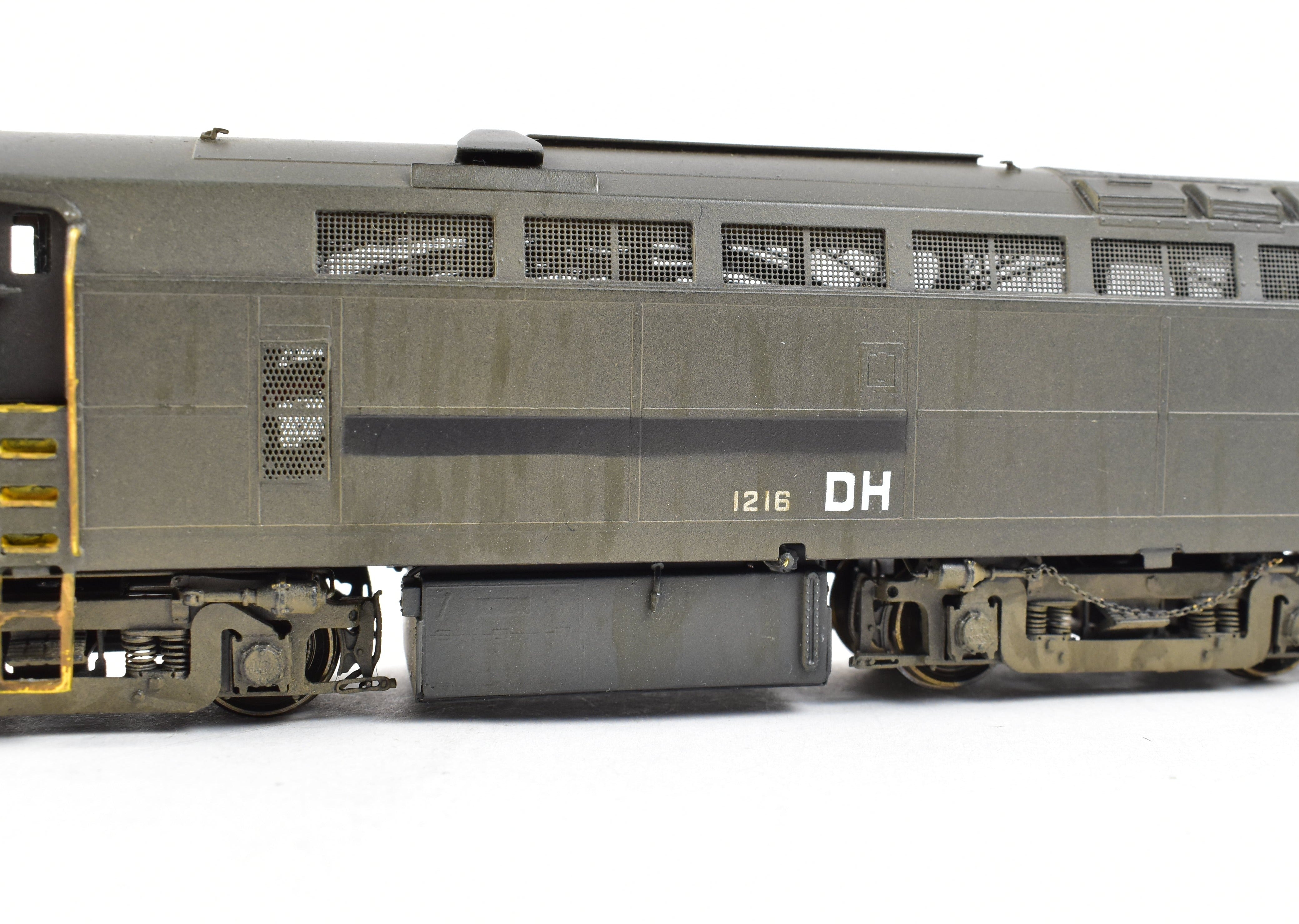 HO Scale Brass Model Train - Overland Models, Inc. (OMI) Delaware and Hudson (D&H) BLW RF-16 Shark Nose A-unit CP in New York Central (NYC)/Delaware and Hudson (D&H) Patch No. 1216