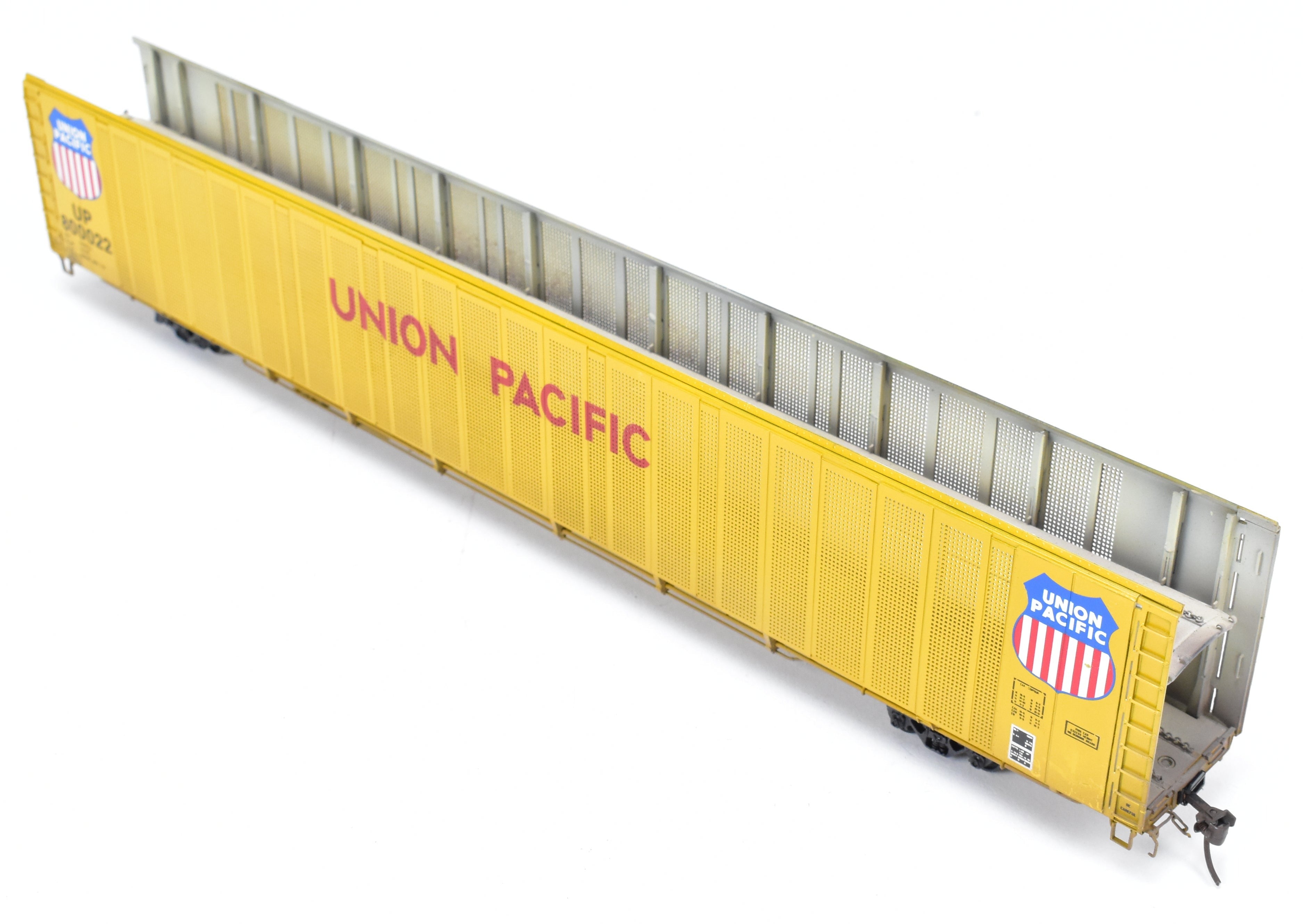 HO Scale Brass Model Railroad Auto Rack Bi - Level Freight Car by Overland Models, Inc. for Union Pacific, Safe - T - Pack Design, No. 800022