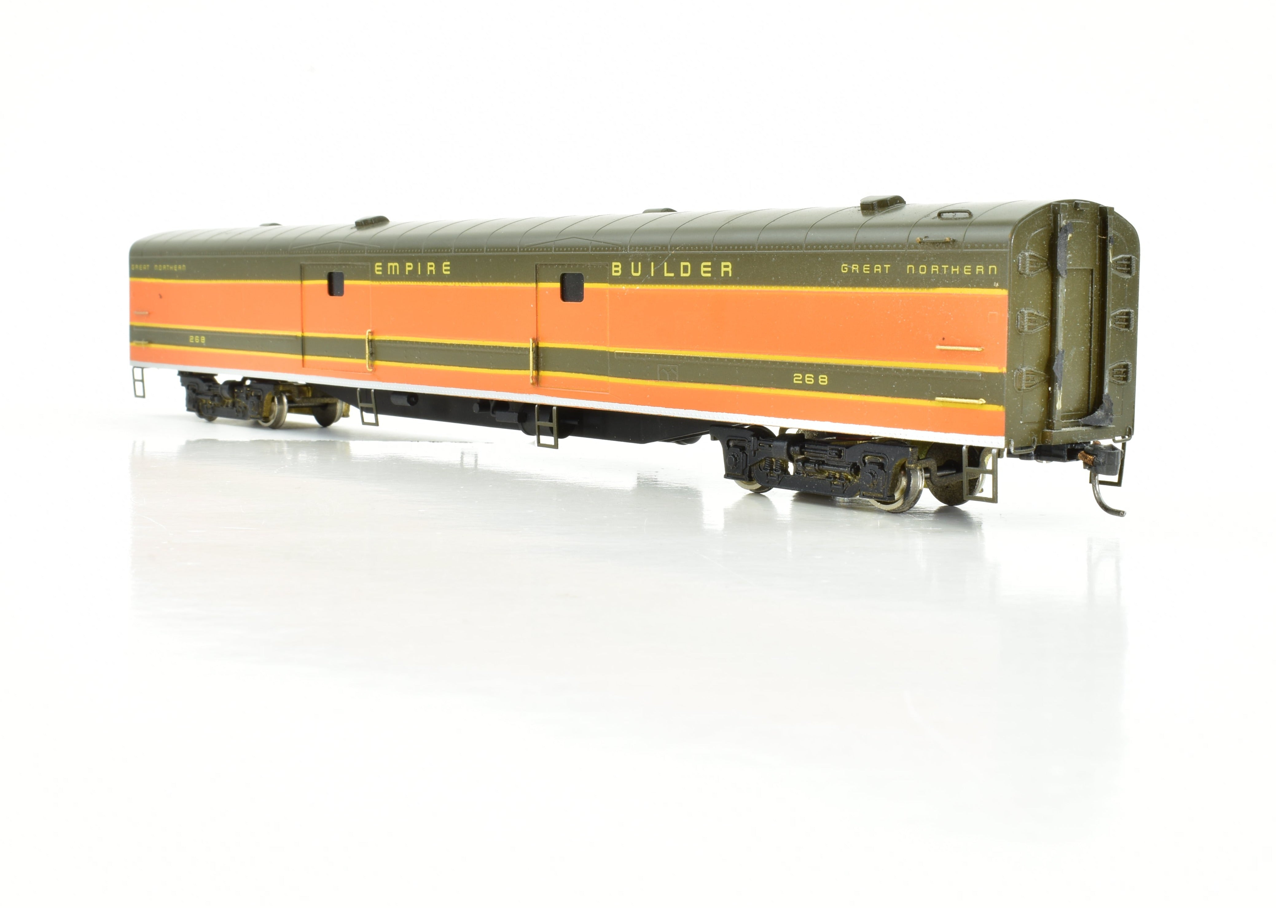 HO Scale Custom Painted Brass Baggage Car Model by S. Soho & Co., Great Northern #200, Empire Builder No. 268