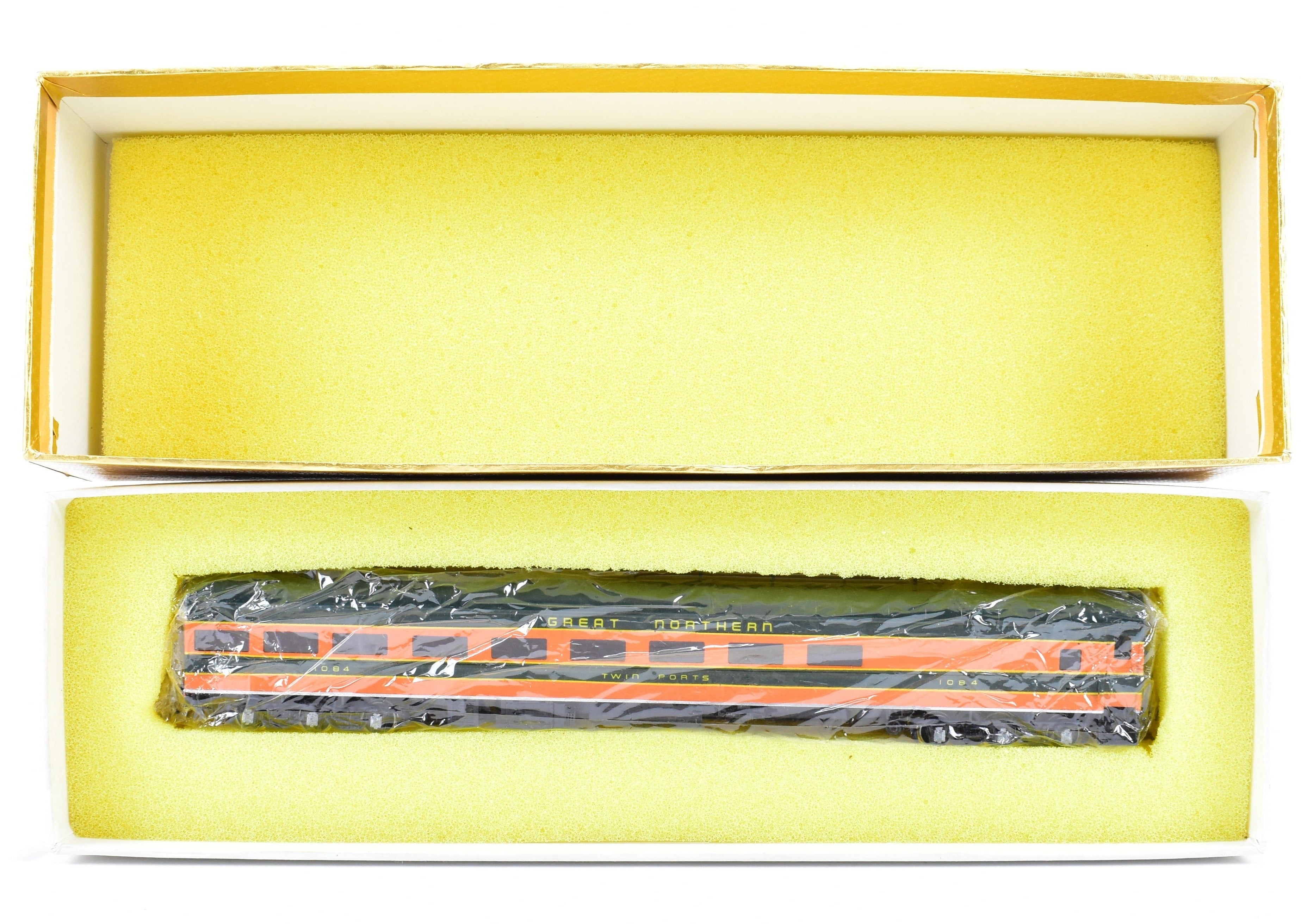 HO Brass Oriental Limited GN - Great Northern Twin Ports Buffet-Parlor-Observation Car, Empire Builder Scheme