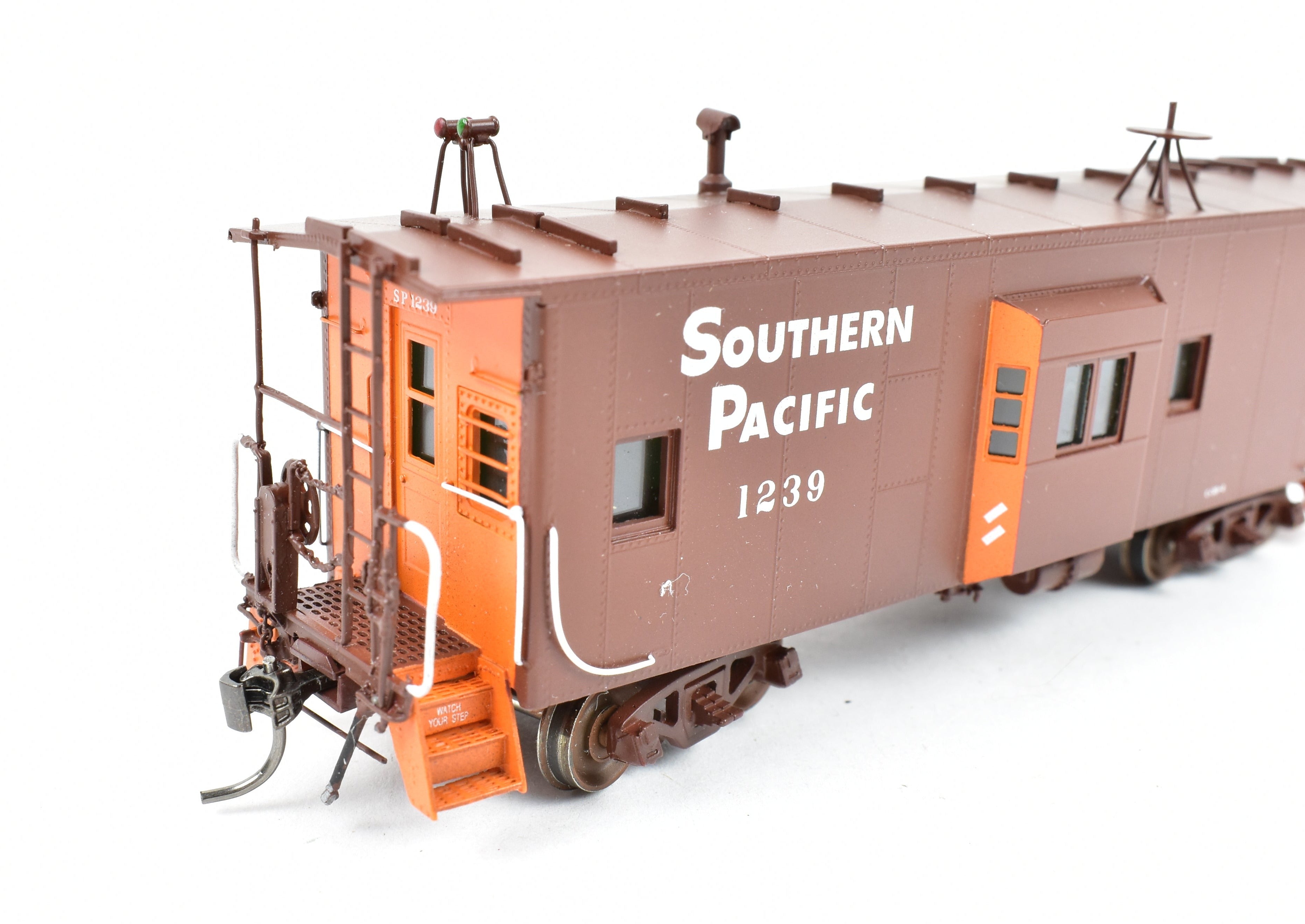 2002 HO Scale Brass Southern Pacific C-30-4 Caboose FP No. 1239 by Challenger Imports