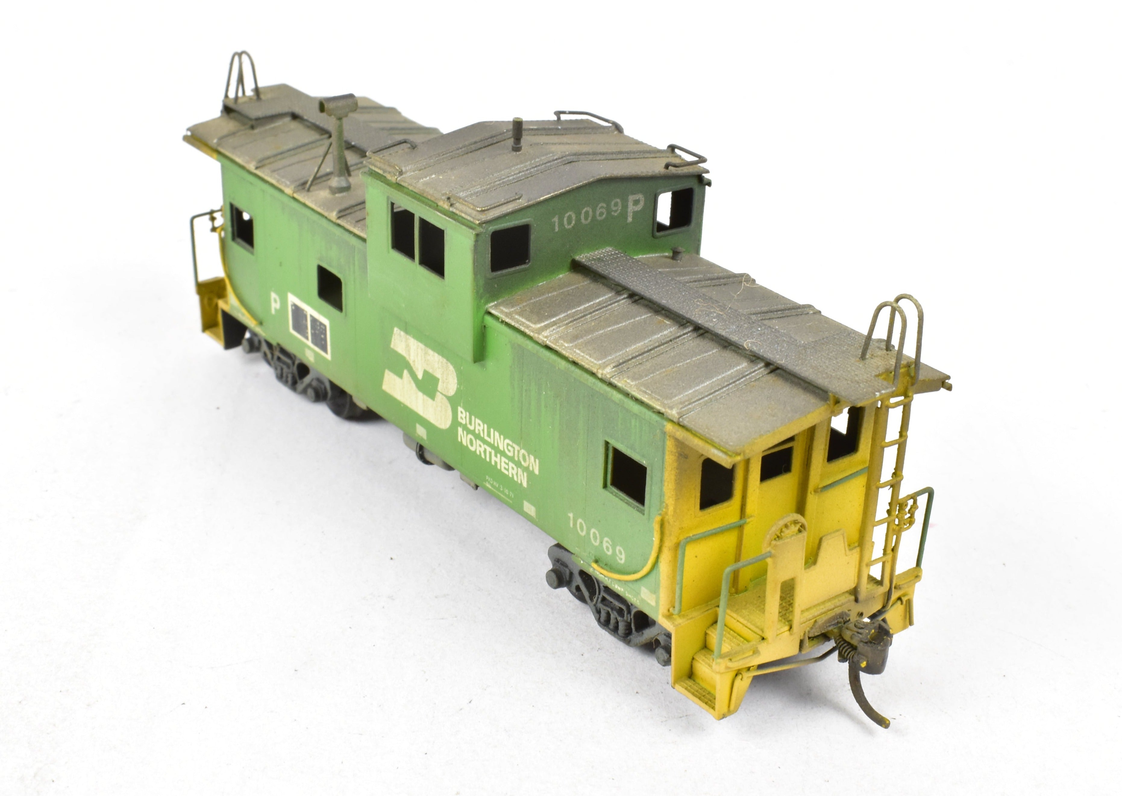 HO Scale Brass Oriental Limited Burlington Northern X Caboose X96 - 155 Class Model with Custom Painting and Weathering Effect