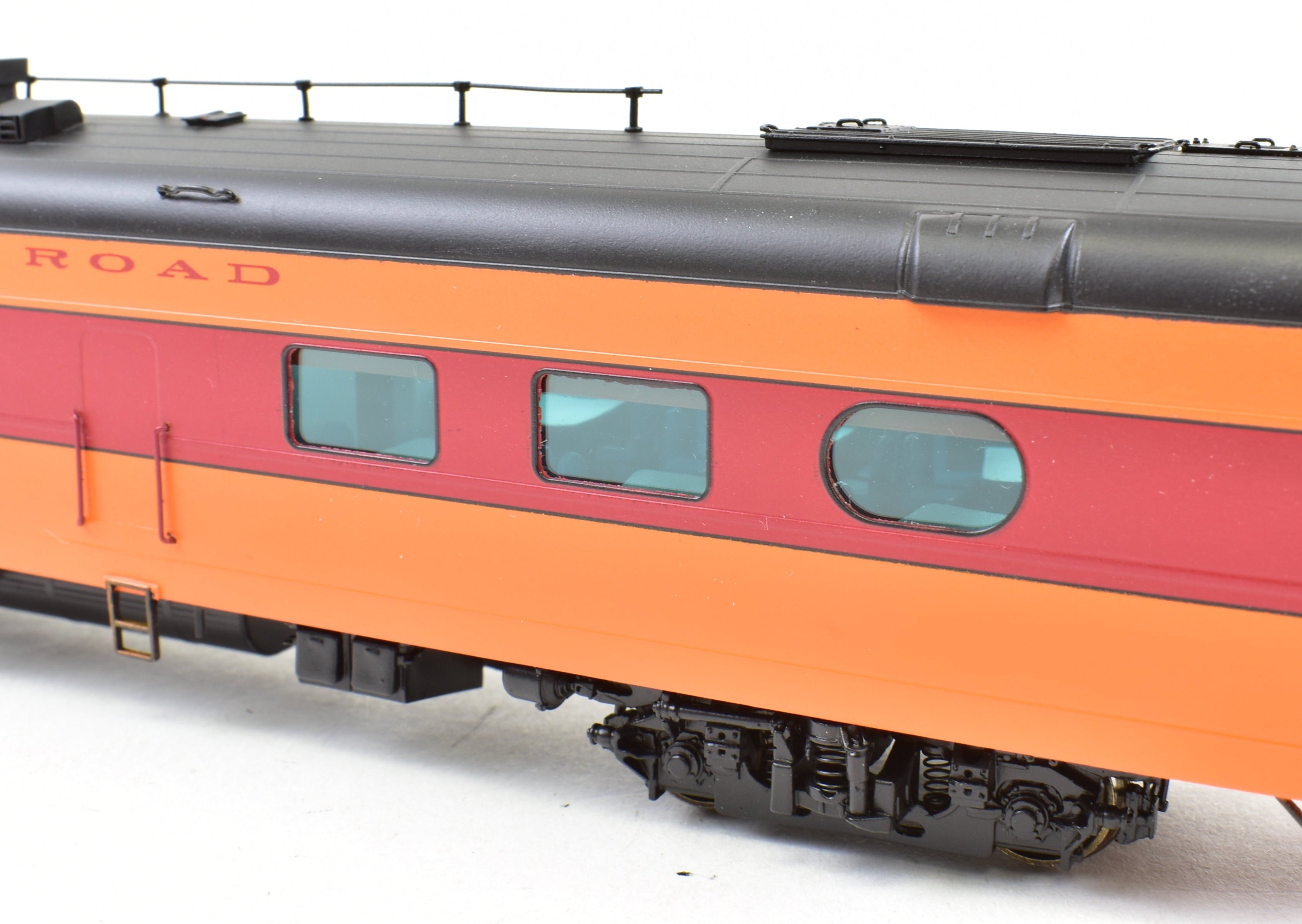 HO Scale Brass Railway Classics Milwaukee Road (MILW) Diner Lounge Model, Factory Painted with Road Number 169