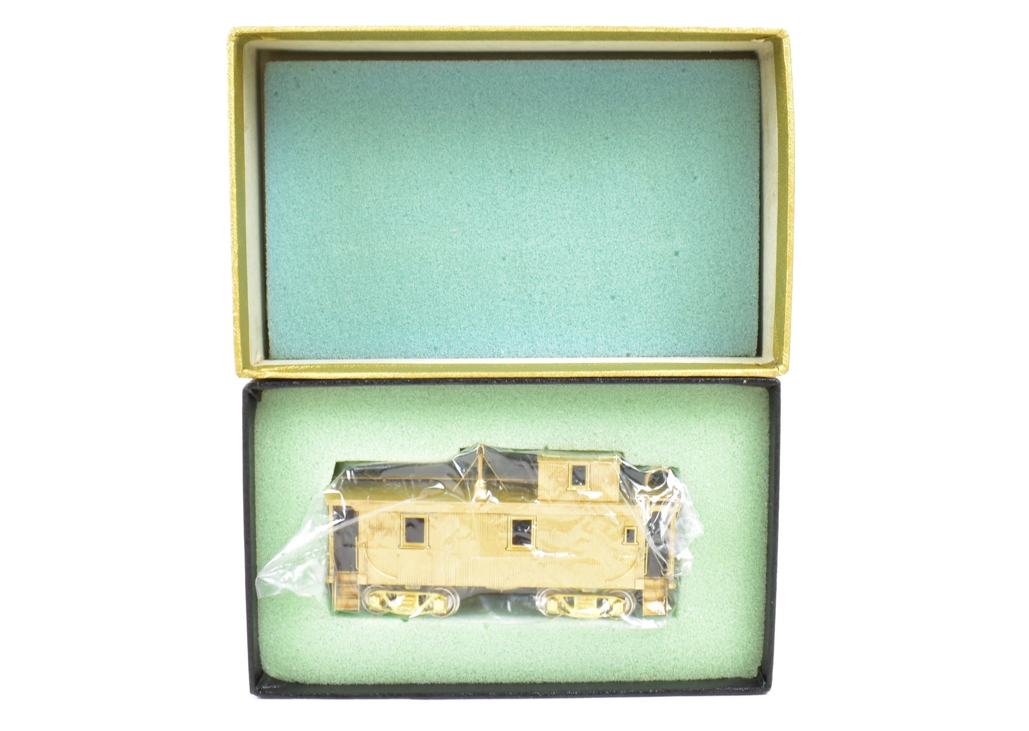 HO Scale Brass Model Northwest Short Line (NWSL) and Northern Pacific (NP) Wood Caboose for Model Train Enthusiasts
