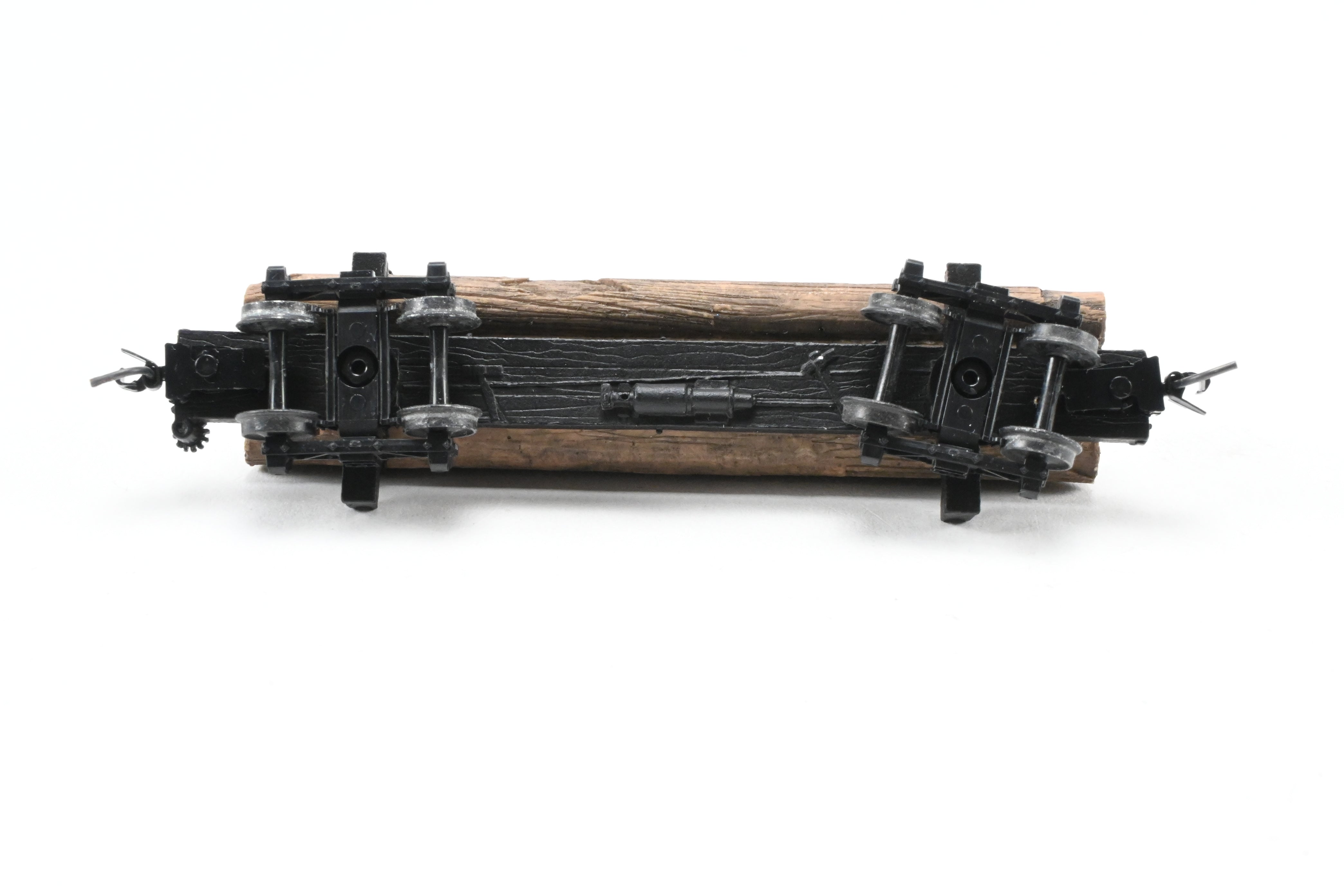 HOn3 Micro-Trains 30’ Factory-Painted Unlettered Skeleton Log Car with Load