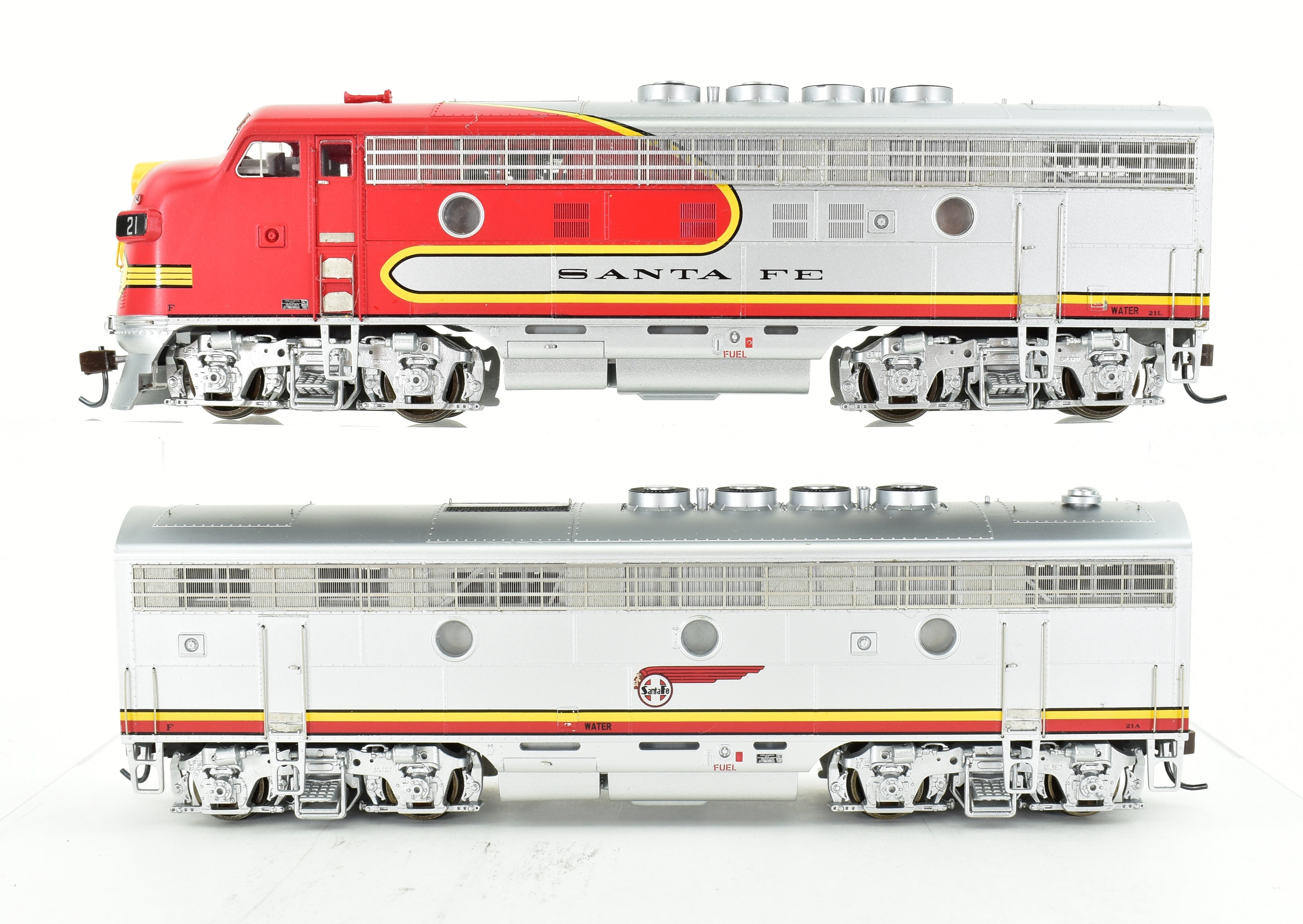 HO Scale Athearn Genesis American Steamship Freight - Santa Fe EMD F3A and F3B Locomotive Set Number 21L and 21A for Model Railroading Enthusiasts