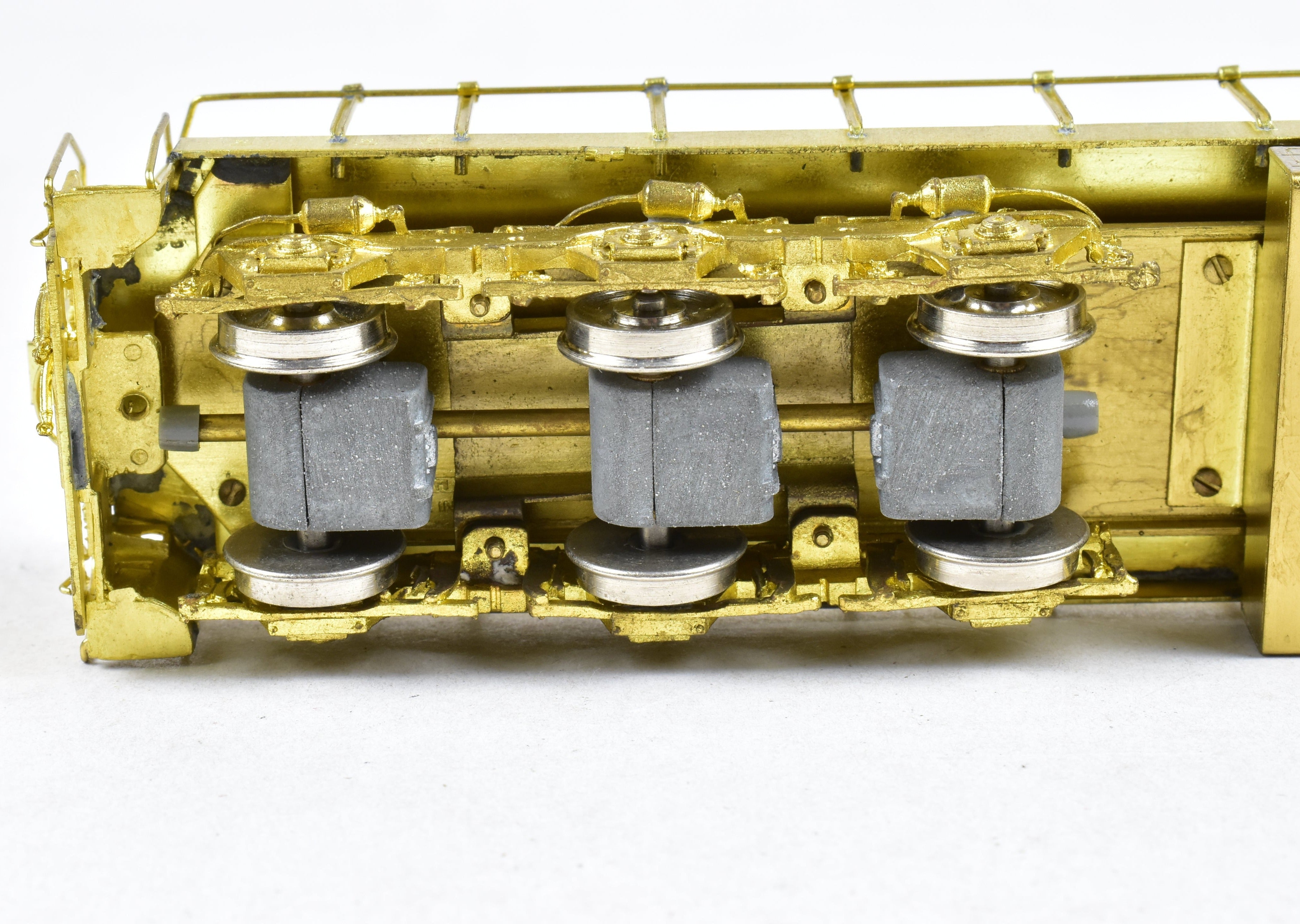 HO Scale Brass OMI - Overland Models, Inc. ATSF - Santa Fe EMD SD24 Unpowered Slug Model #129