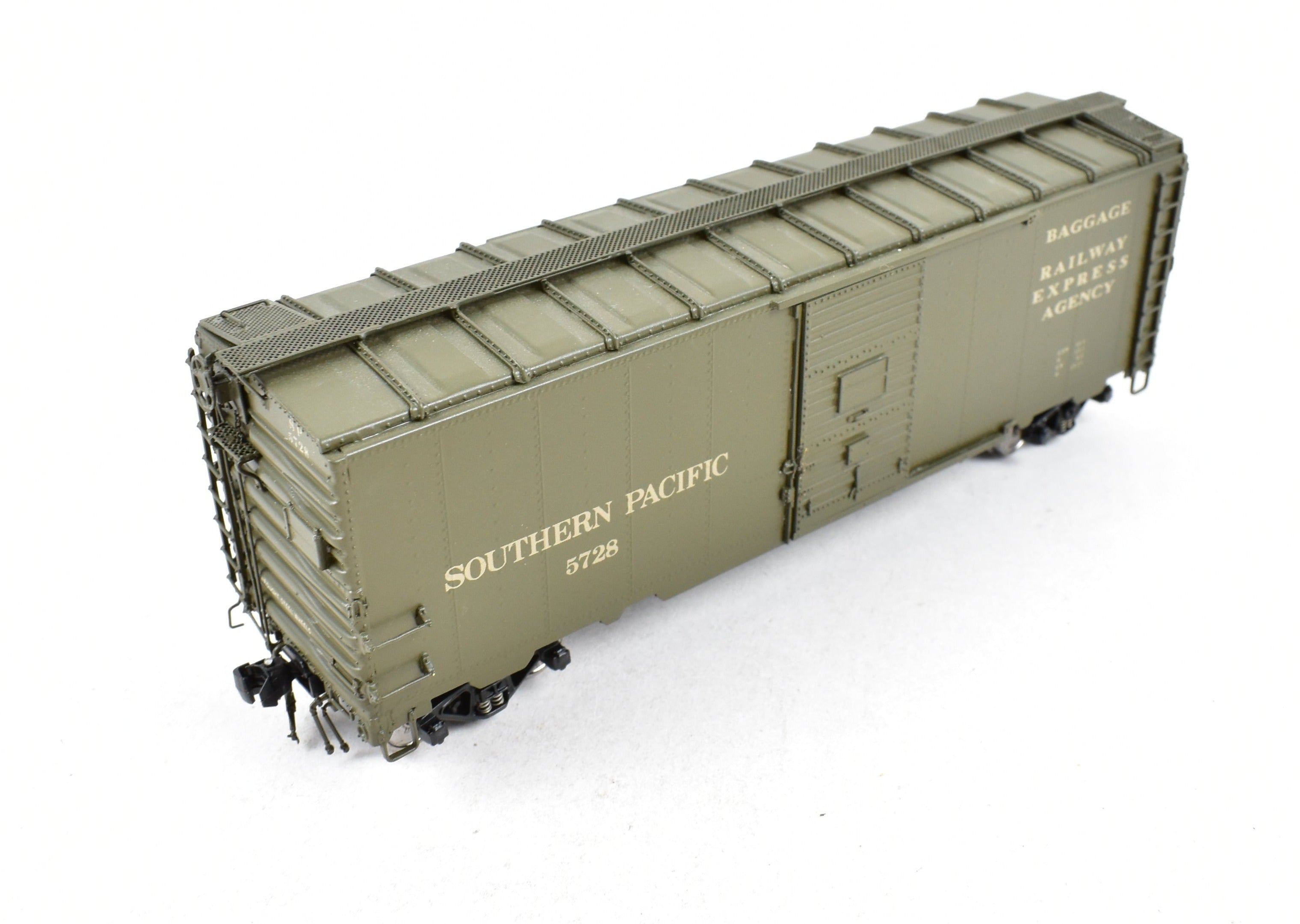 HO Scale Brass Southern Pacific B-50-24 Express Boxcar No. 5728 FP by Beaver Creek