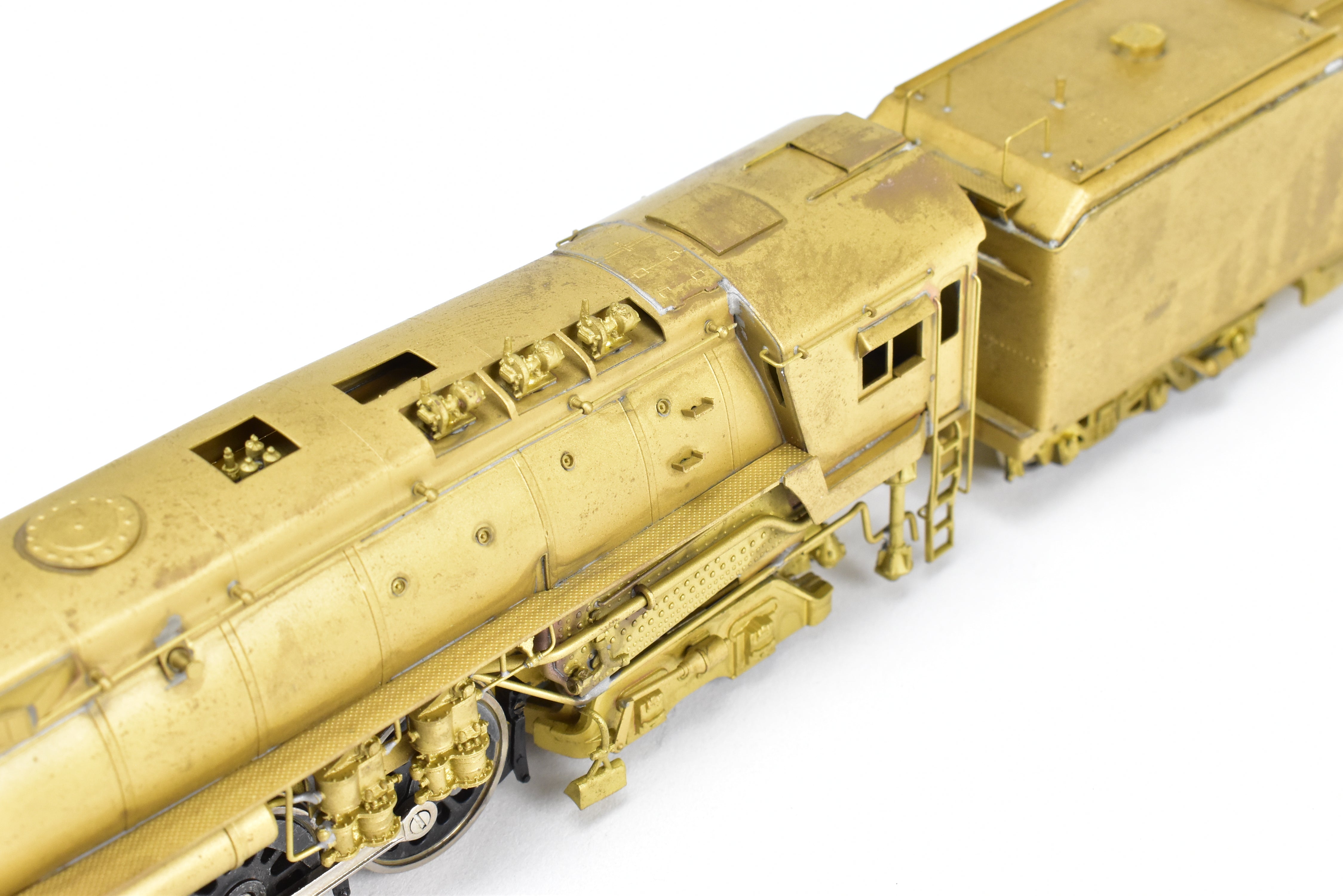 HO Scale Brass Balboa Southern Pacific GS - 4 4 - 8 - 4 Steam Locomotive Model with Detachable Skirts