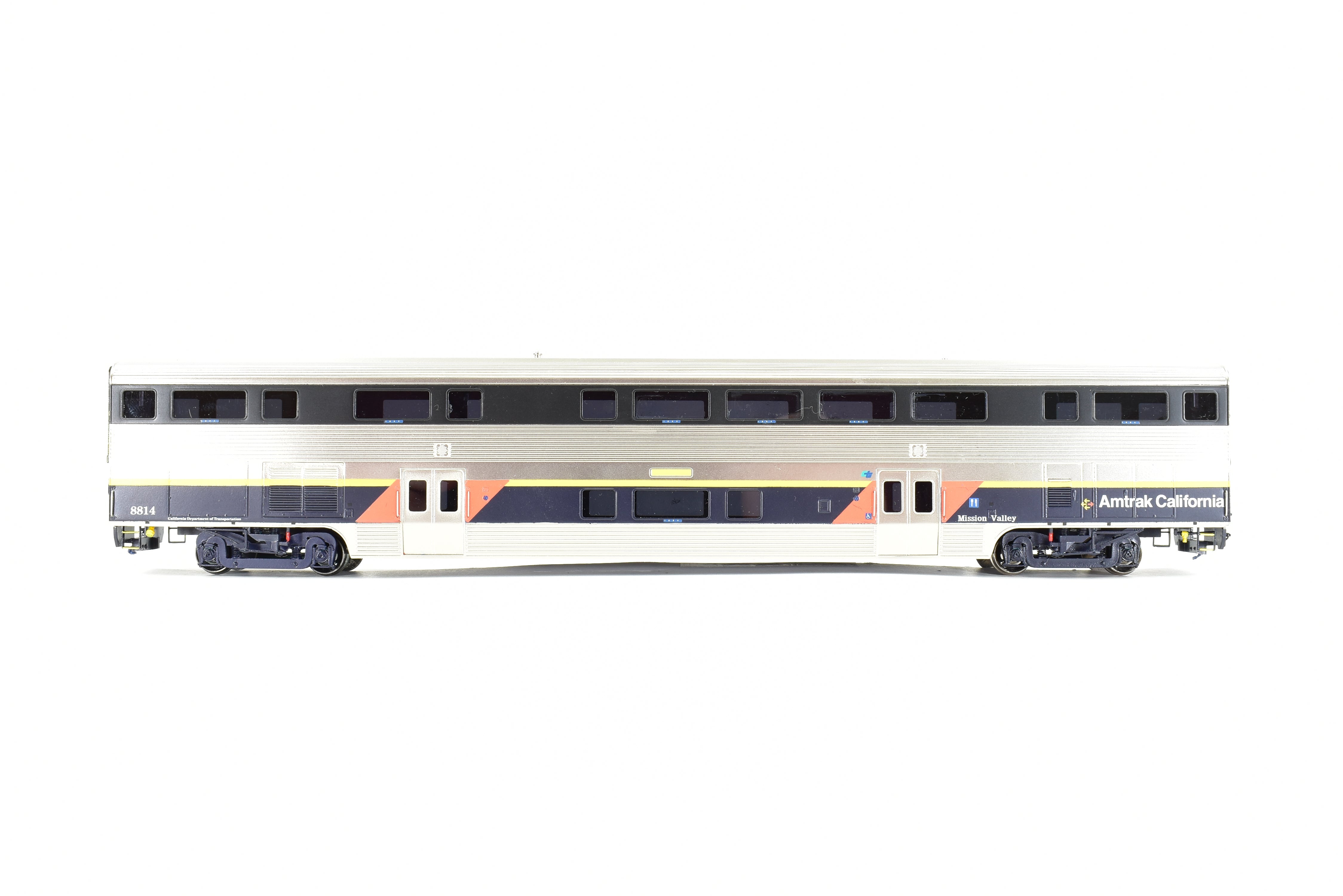 HO Scale Brass Amtrak California Dining Car Model by Overland Models, Inc.