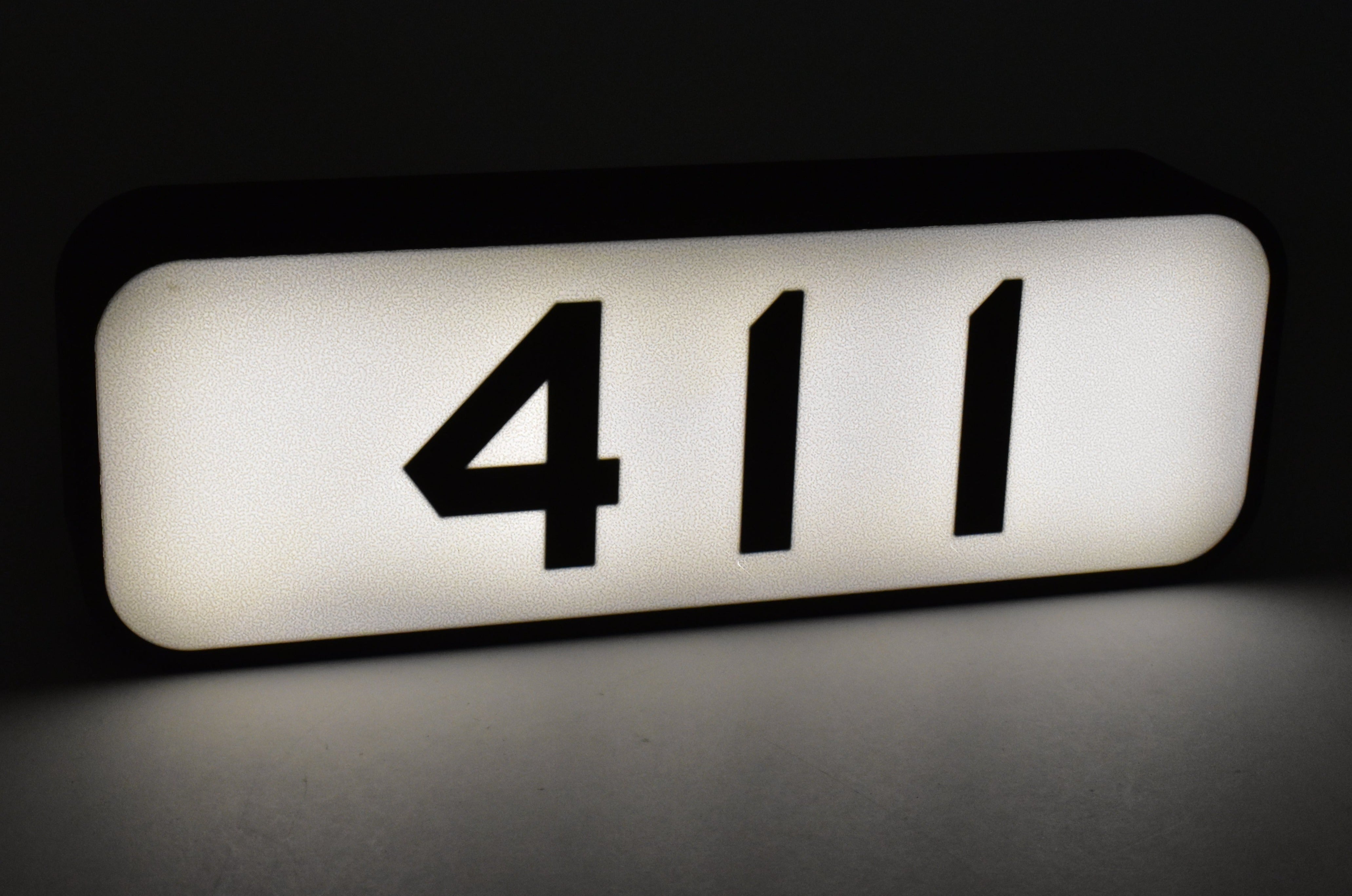 Customizable 3D Printed and Illuminated Sign for C&NW - Chicago & Northwestern #411 Number Board, Ideal for Display