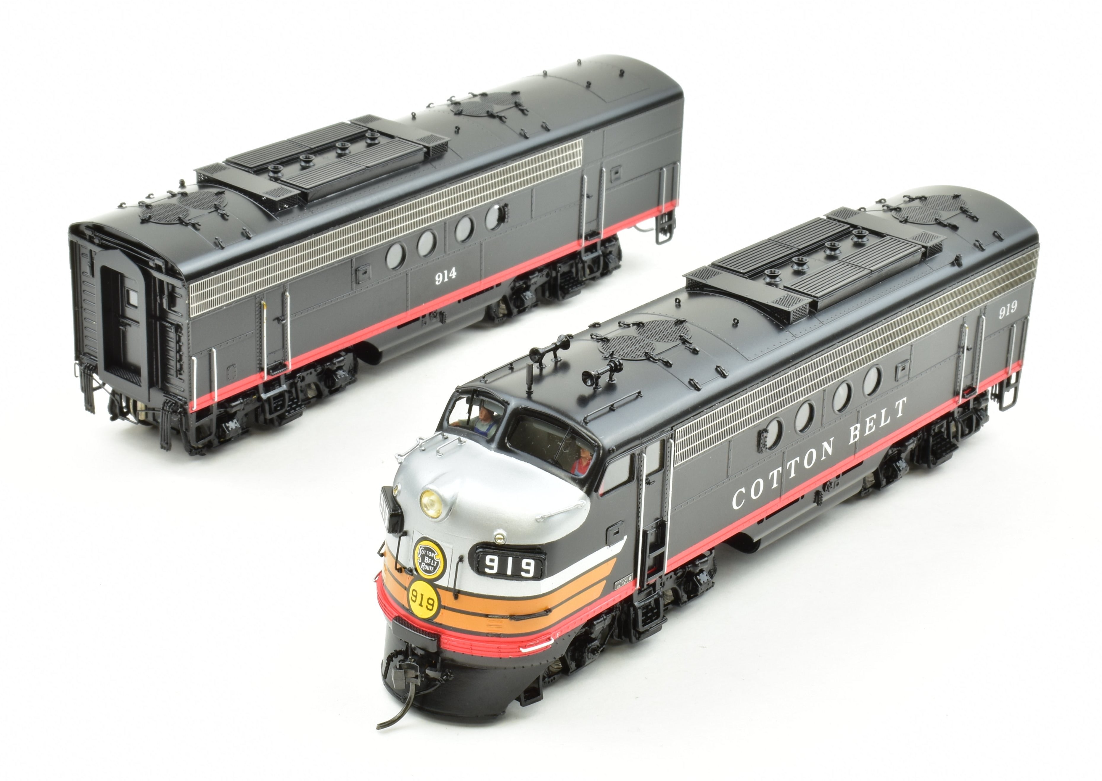 High - Quality HO Scale Brass Division Point DVP Model - Cotton Belt EMC FTA/B Set with Factory Painting