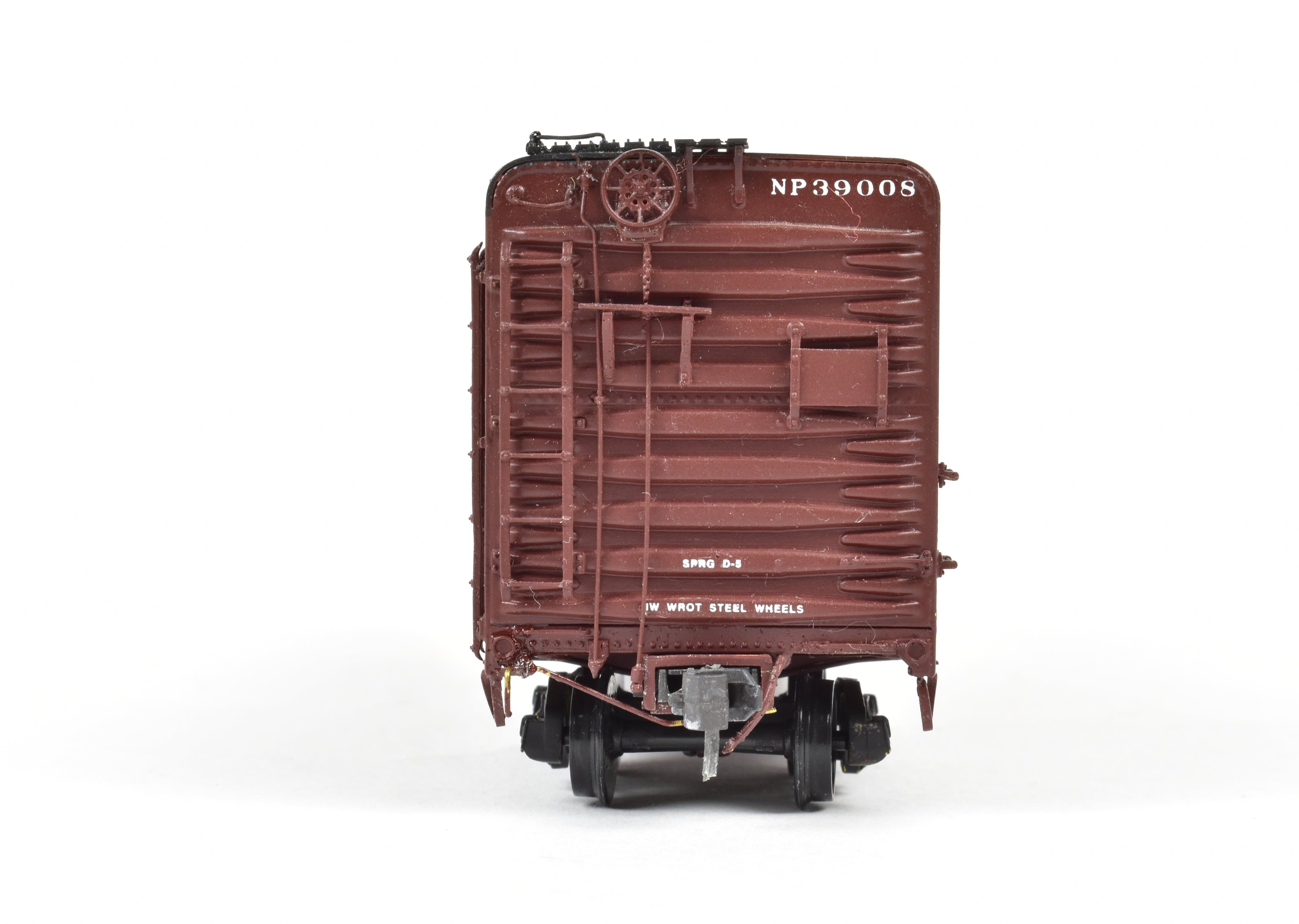 HO Scale Brass NP - Northern Pacific 40' Round Roof Painted Auto Box Car by W&R Enterprises