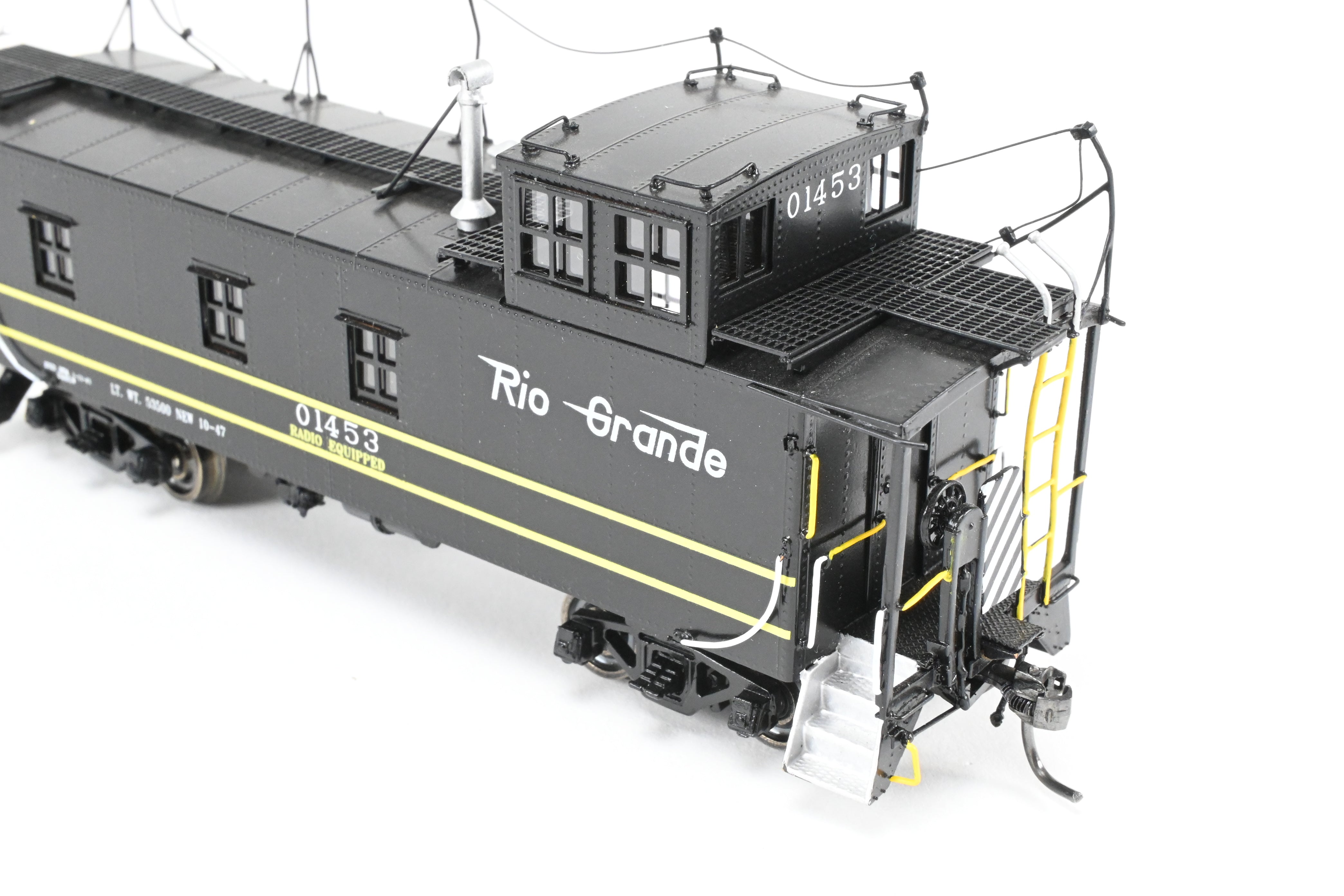High - Quality HO Scale Brass Model Railroad Caboose by The Joint Line Co. - Denver & Rio Grande Original Riveted Steel Caboose Limited Edition FP Number 01453 with Antenna