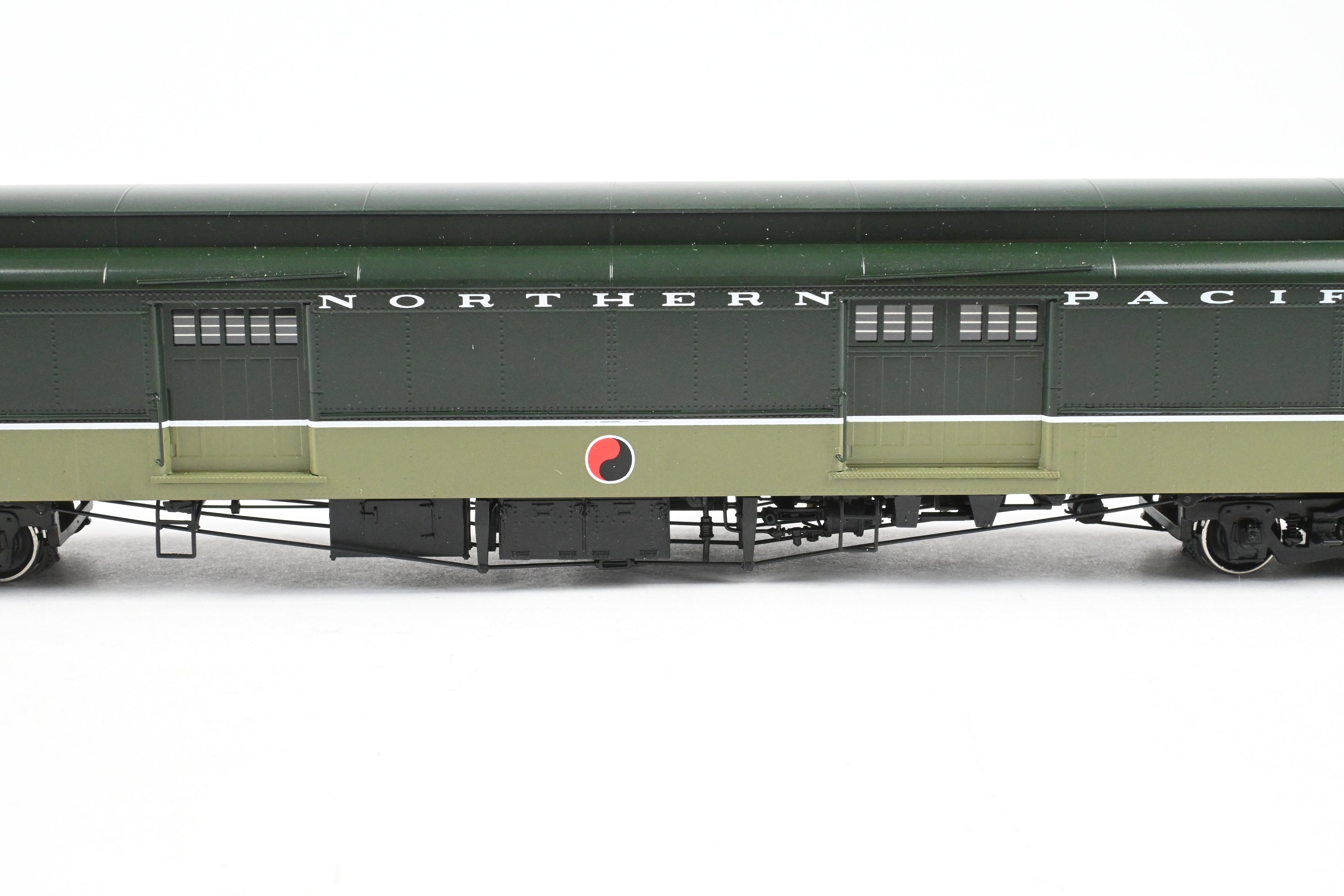 HO Brass W&R Enterprises Northern Pacific Truss Rod Baggage Car No. 1594 Factory Painted