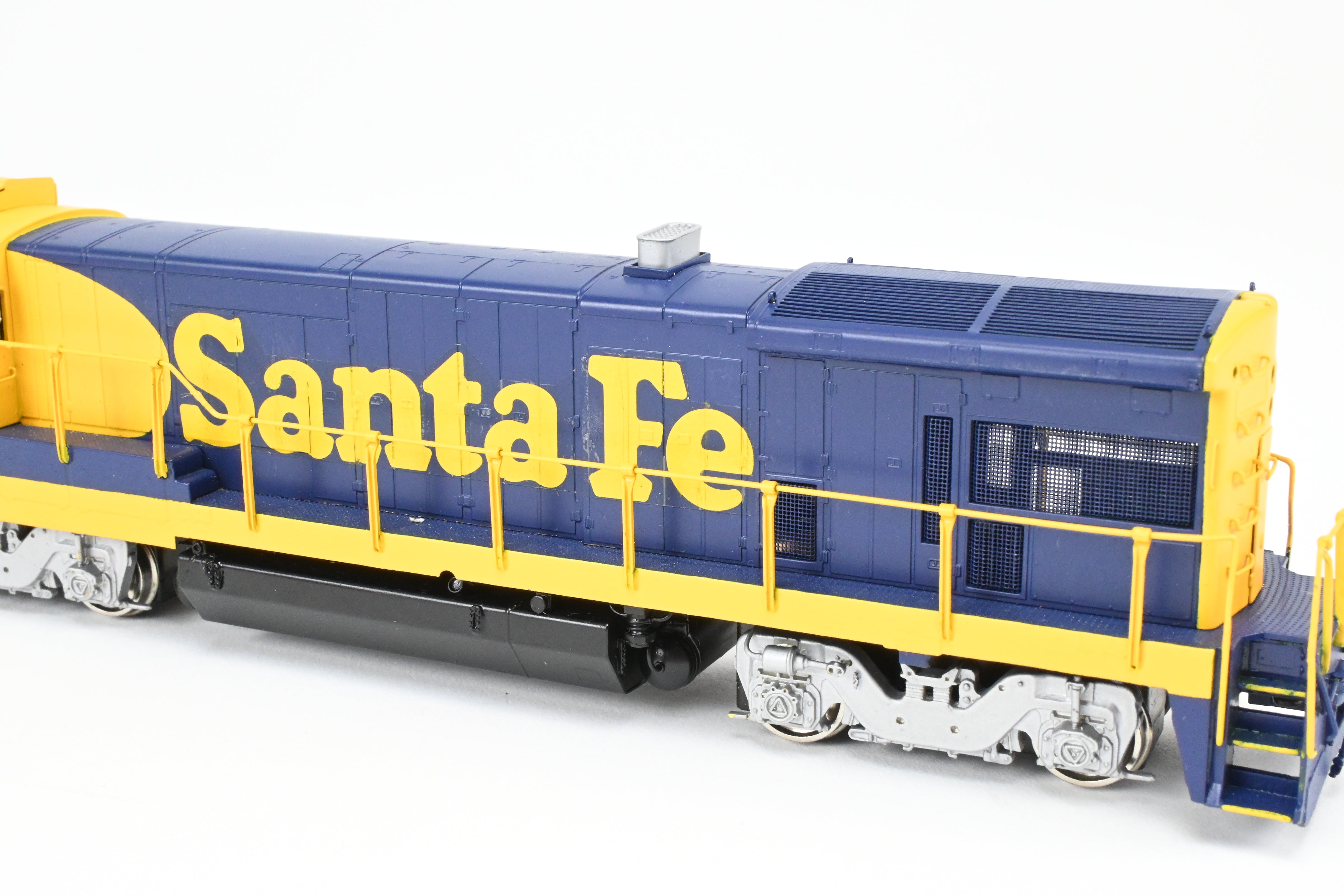 HO Scale Brass E&P Associates AT&SF GE B23-7 Model, Lettered but No Number