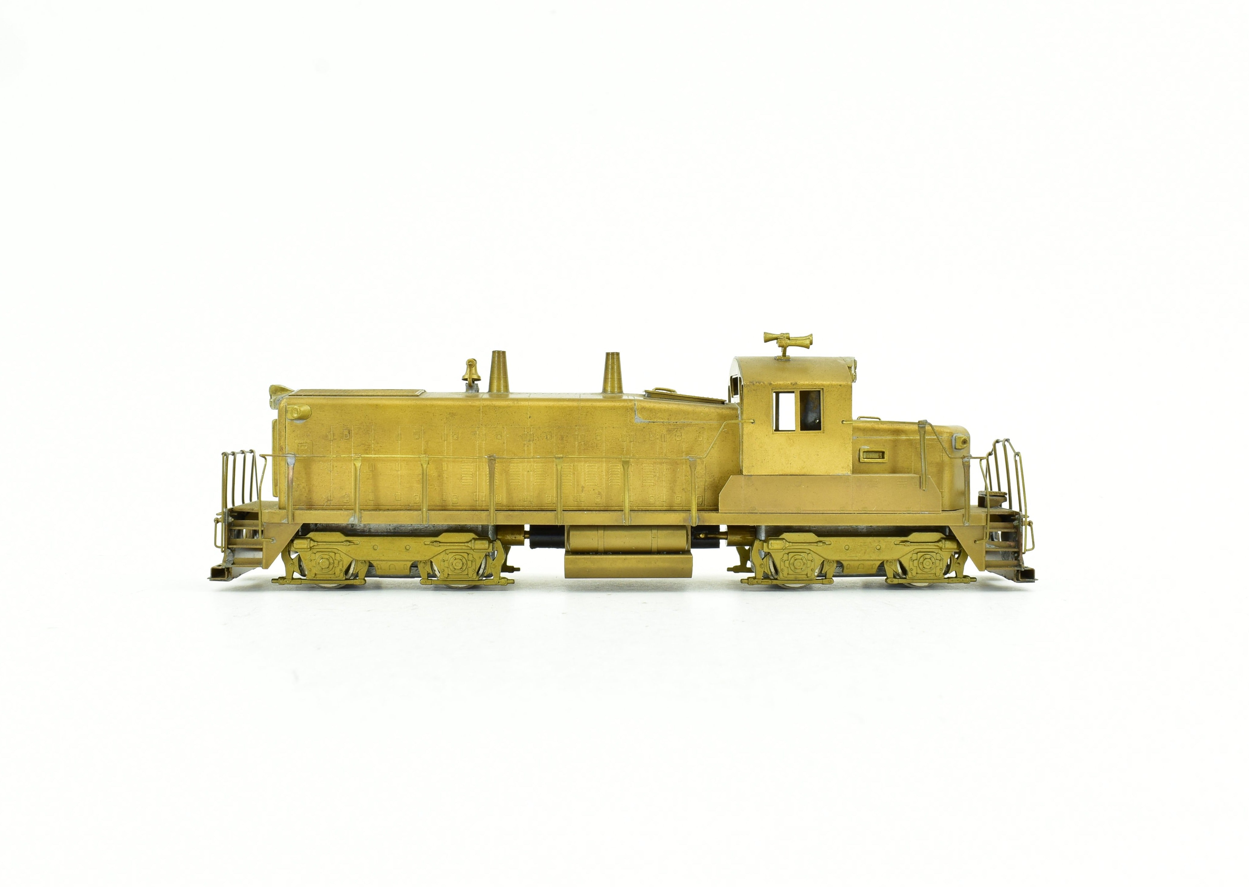 HO Scale Brass Model Trains by HO Brass Trains Inc. - Chicago & Illinois Midland Railway EMD RS - 1325 Diesel Switcher Model Train