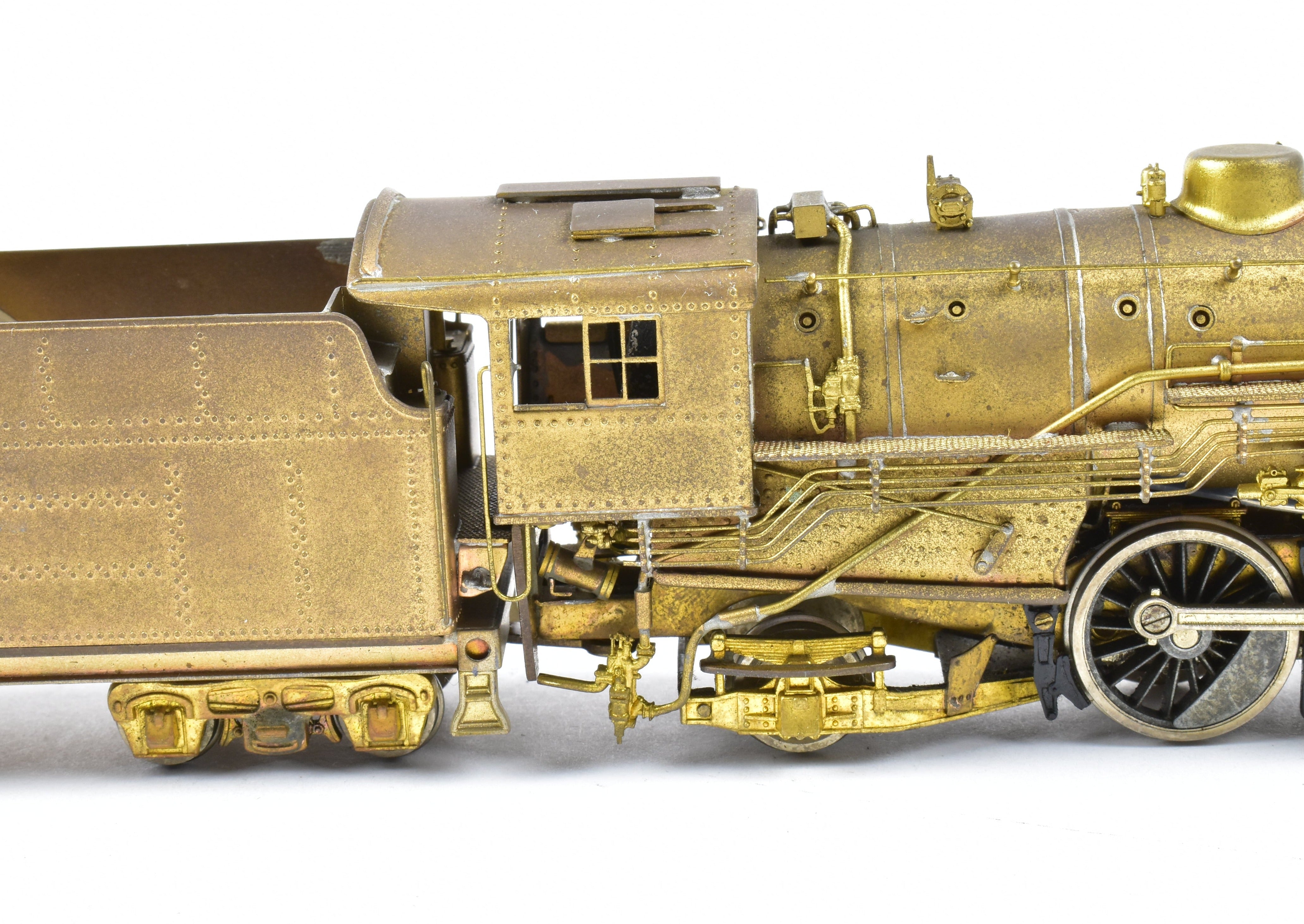 HO Scale Brass Pacific Fast Mail Model - United USRA (United States Railway Administration) for Various Roads 4-6-2 Light Pacific Steam Locomotive
