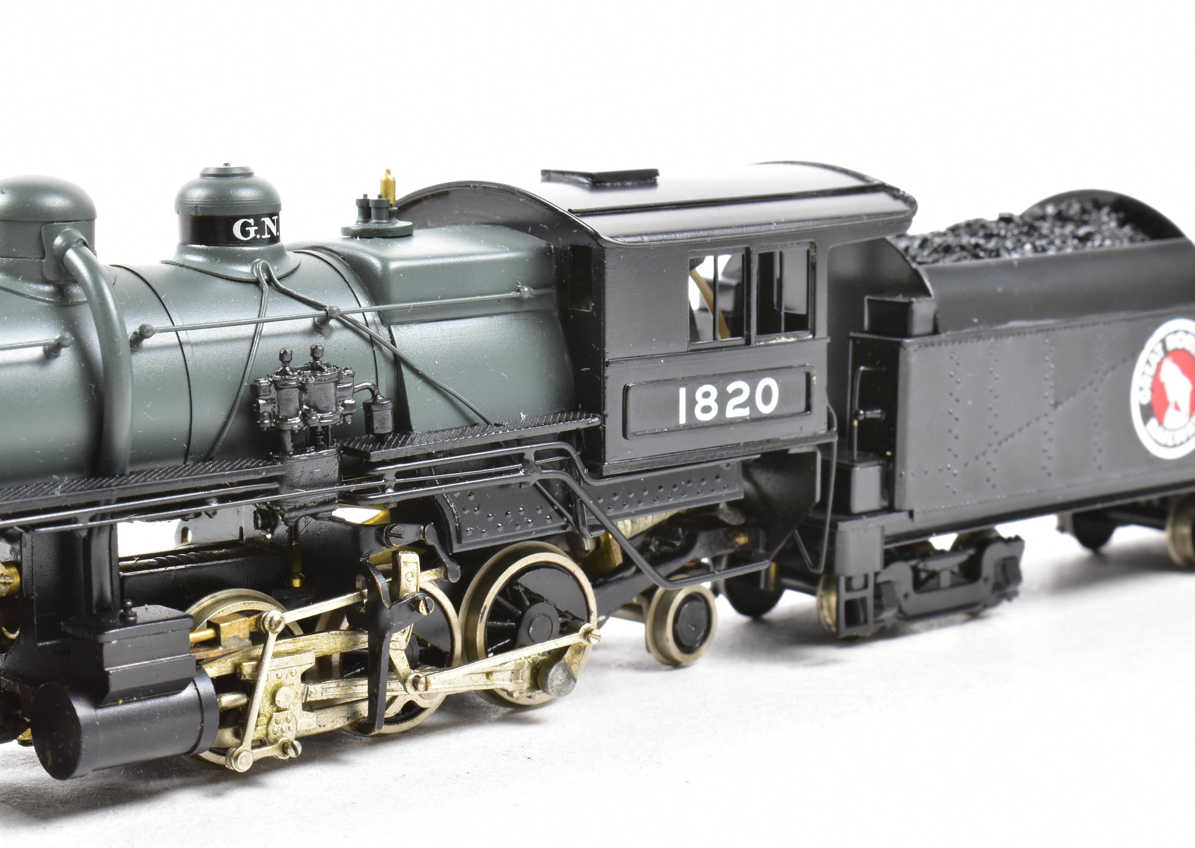 HO Scale Brass Model Train - PFM - United GN Great Northern L - 2 Class 2 - 6 - 6 - 2 Crown Model CP No. 1820 for Model Train Enthusiasts
