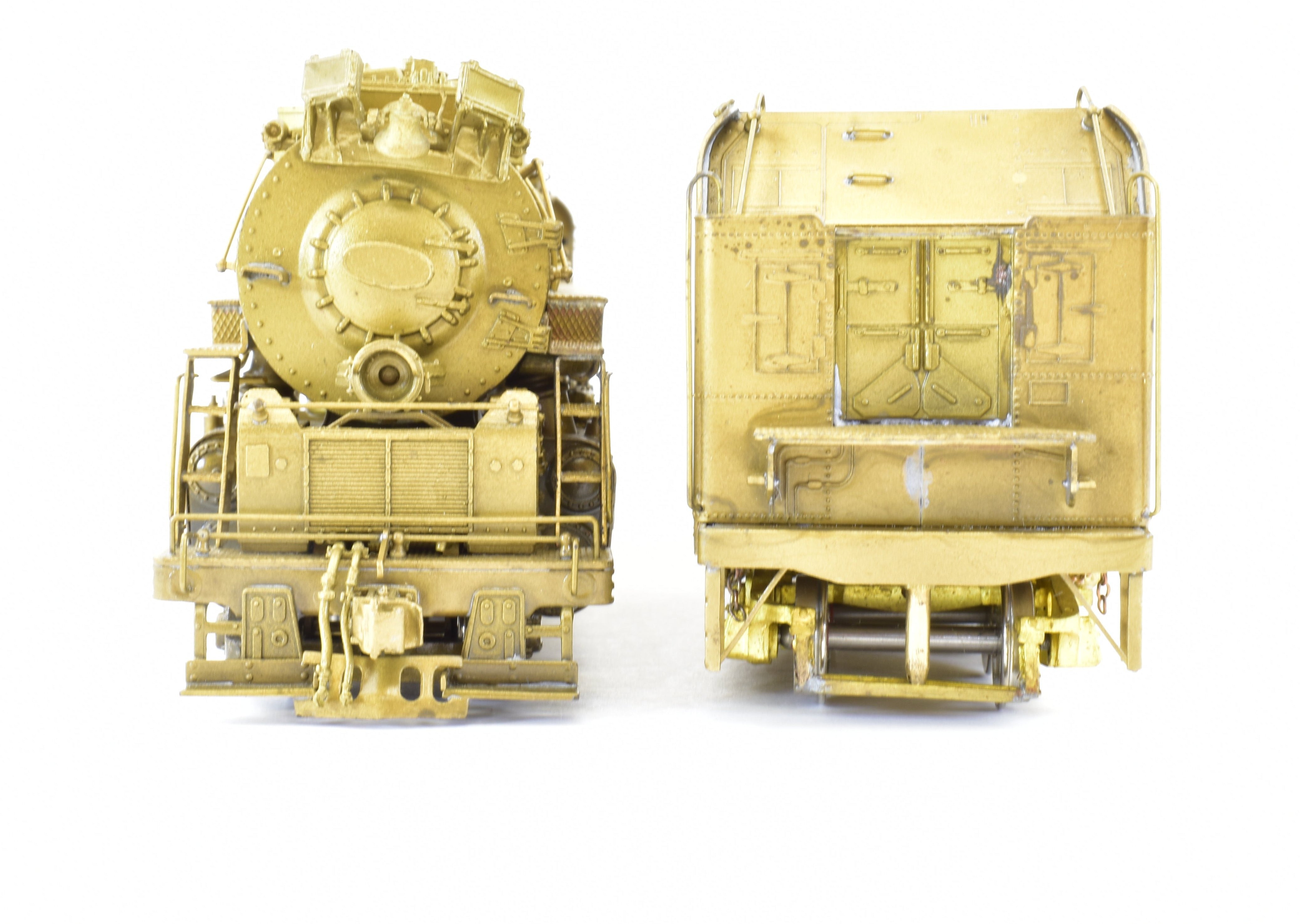 High - Quality HO Scale Brass Pacific Fast Mail (PFM) Model Train - United C&O, Chesapeake & Ohio 2 - 8 - 4 Alco Kanawha, 1977 Edition