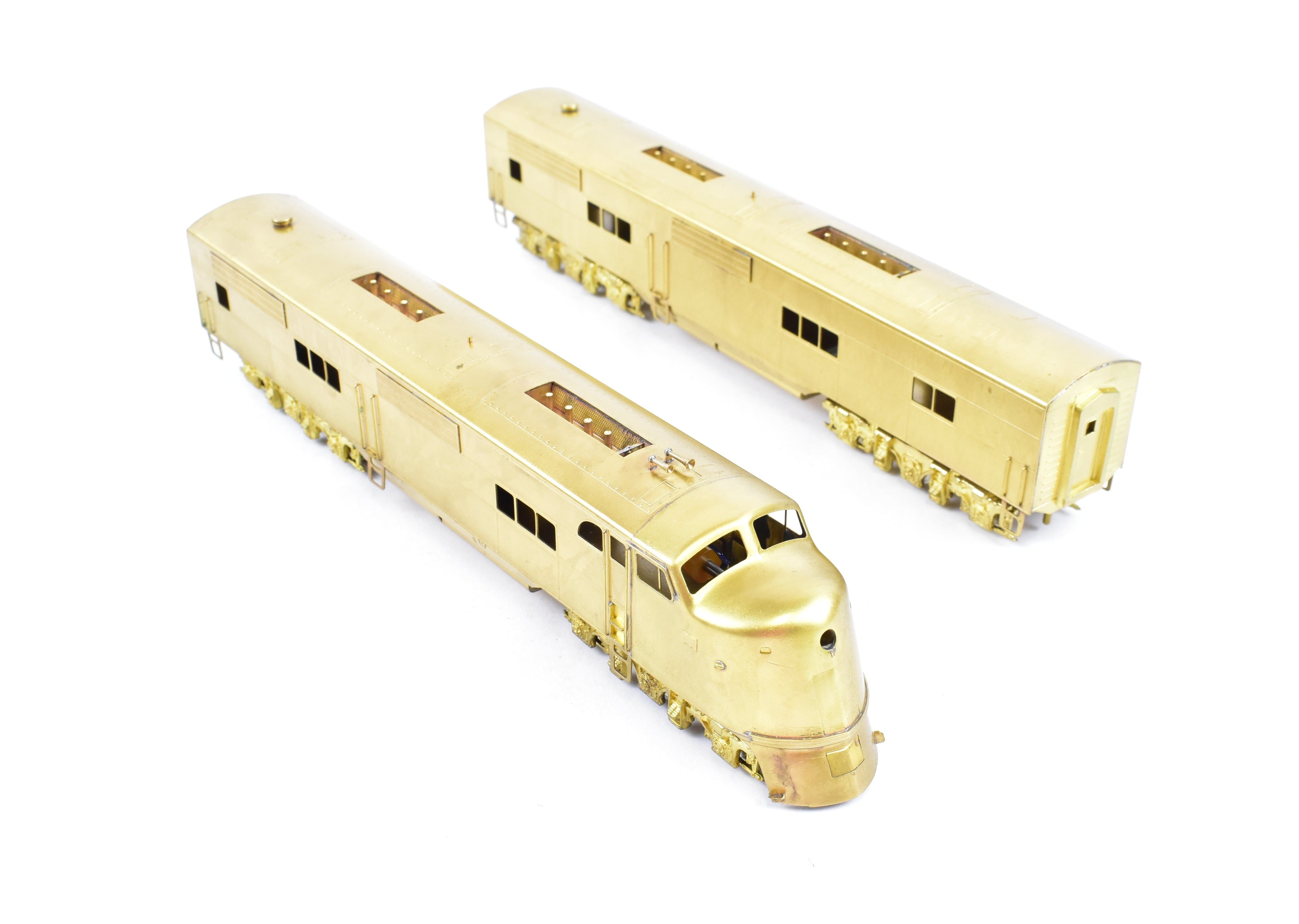 HO Scale Brass Hallmark Model Railroad Set - Various Roads EMC E - 1 A/B Set, Powered A Unit and Unpowered B Unit