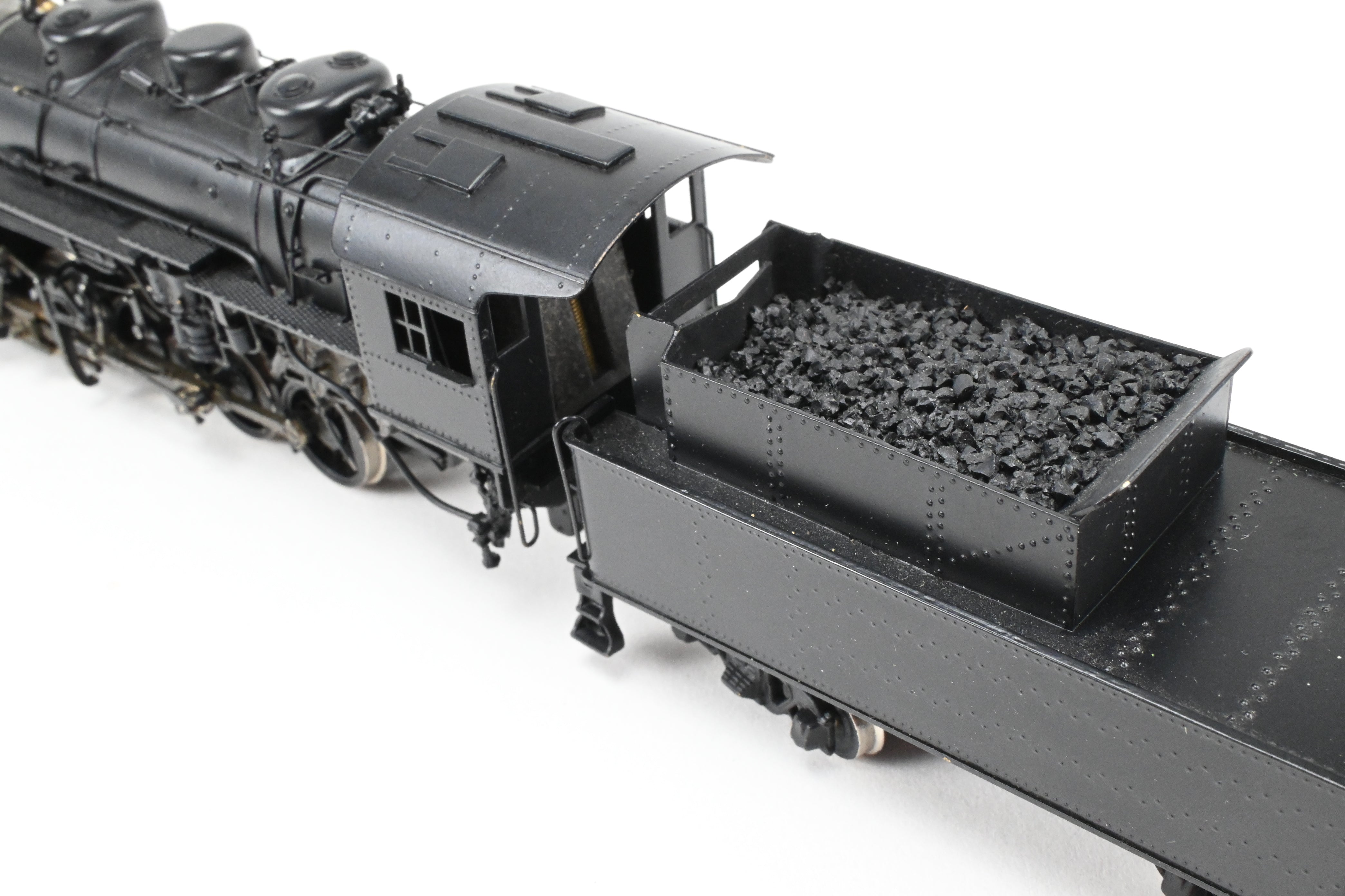 HO Scale Brass Model Train - Akane USRA United States Railway Administration 0-8-0 Switcher, New York Central Version (Class U3), Unlettered, with Clear Vision Tender