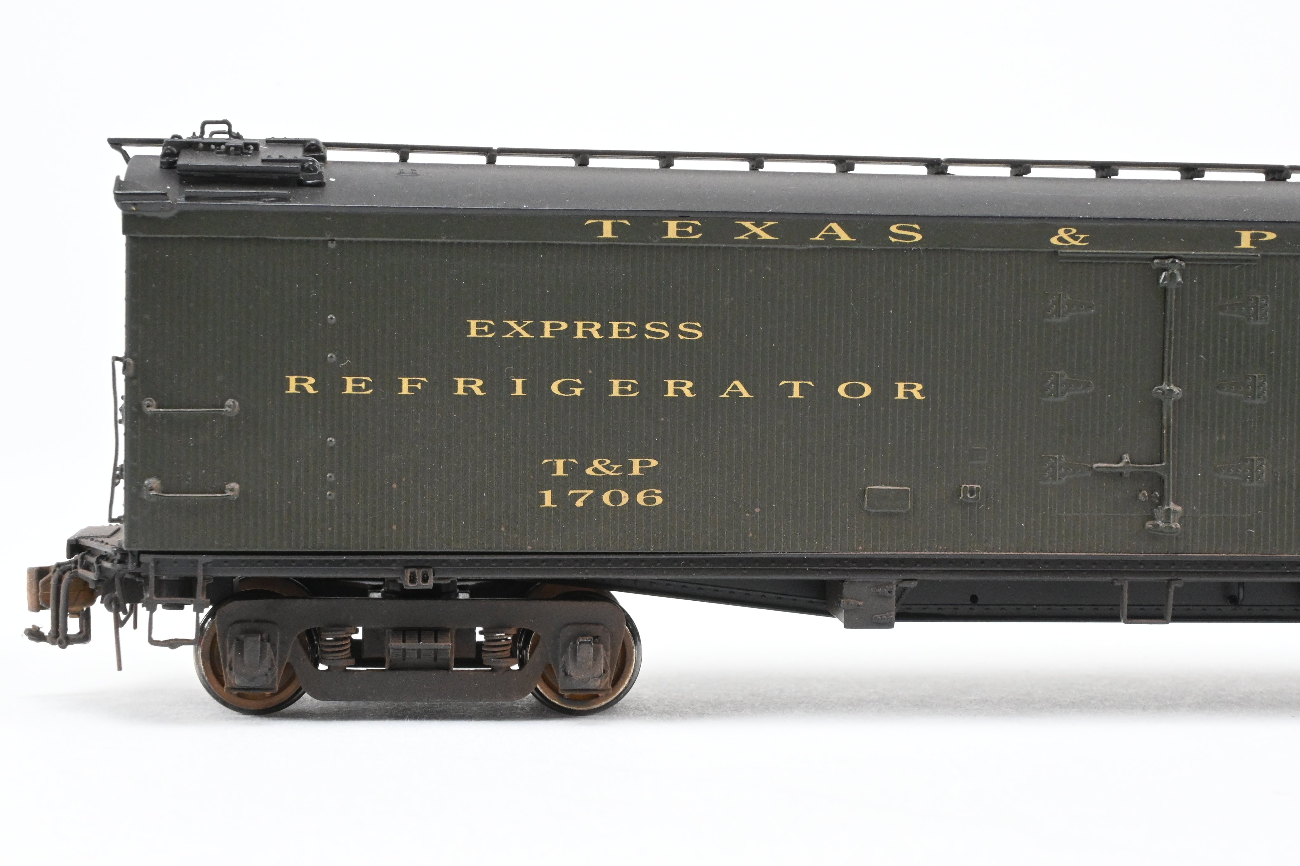HO Scale Brass Precision Scale Co. Texas & Pacific 53' 6 Reefer with Miner Brake System