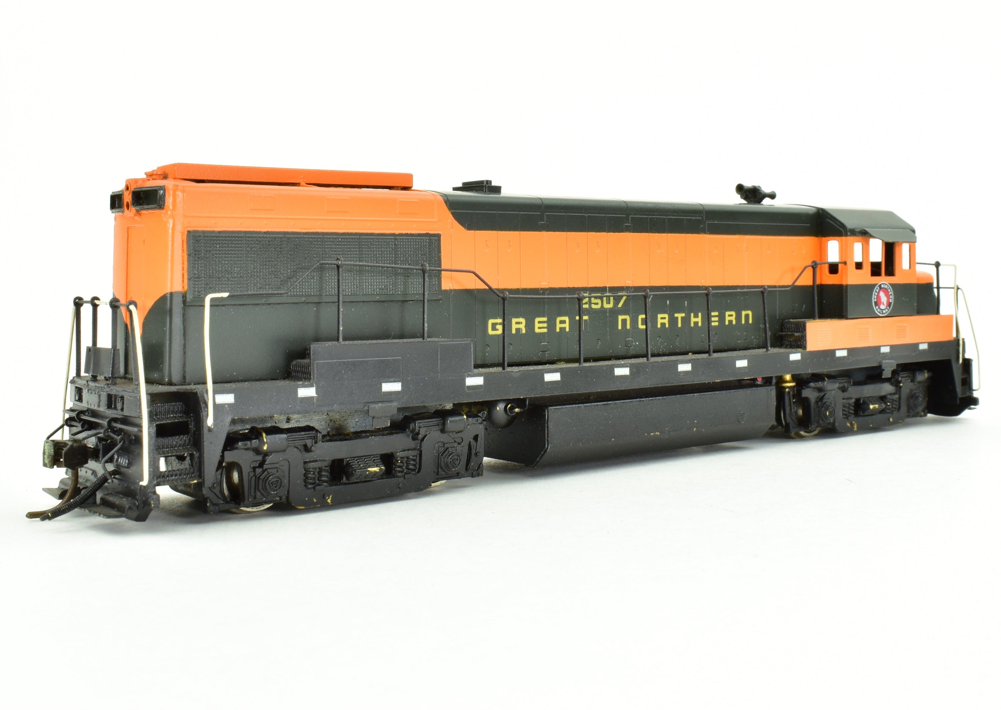 HO Scale Brass ALCO Models Great Northern General Electric U - 25b Diesel Locomotive Model for Collectors and Enthusiasts