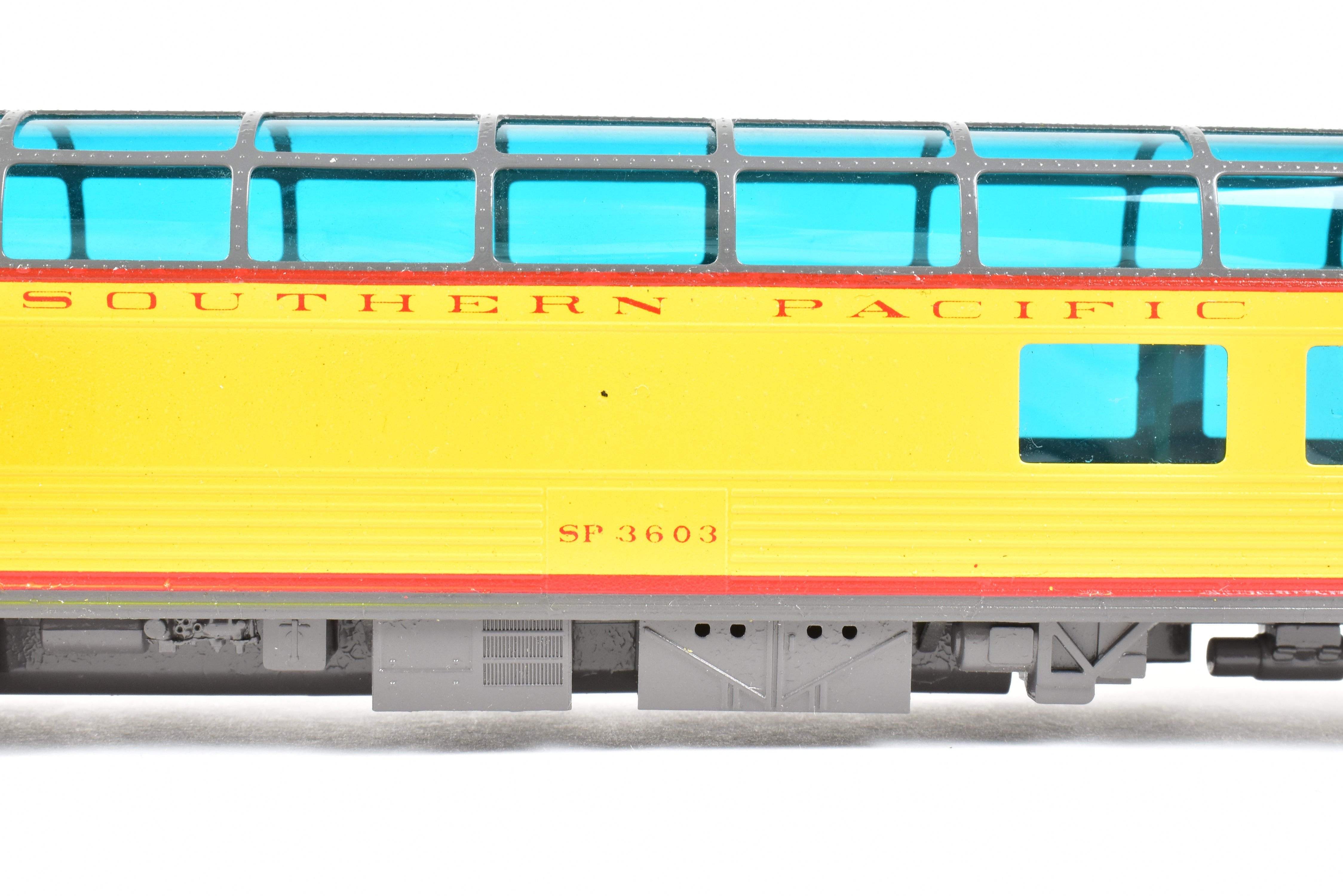 High - Quality HO Scale Brass Model Railroad Car - Southern Pacific 3/4 Dome #3603 with Corrugated Design, Custom Painted and Upgraded for Soho SP