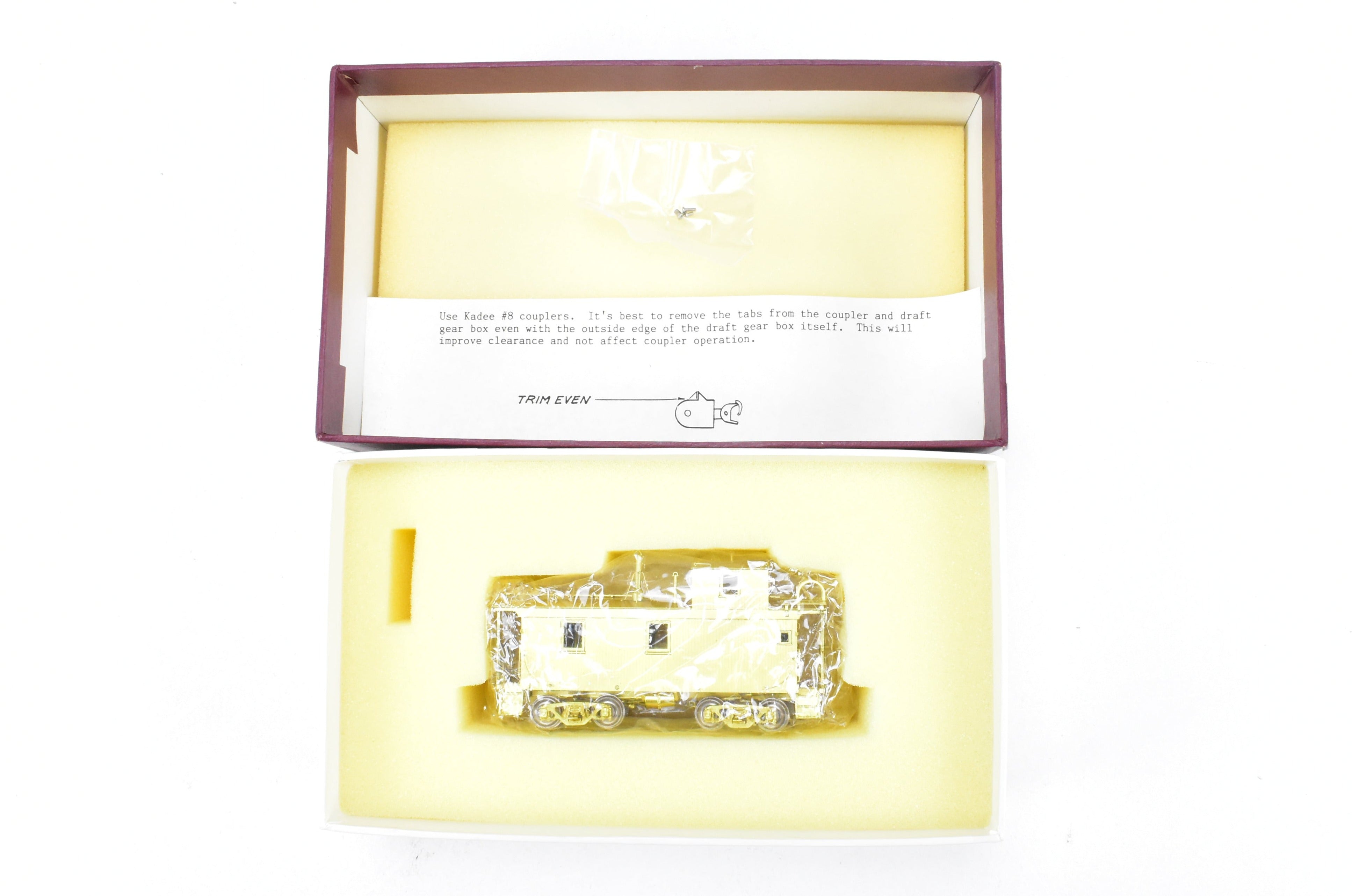 HO Scale Brass Model W&R Enterprises Northern Pacific 24-Foot Wood Caboose #1700 Series from the Steam Era