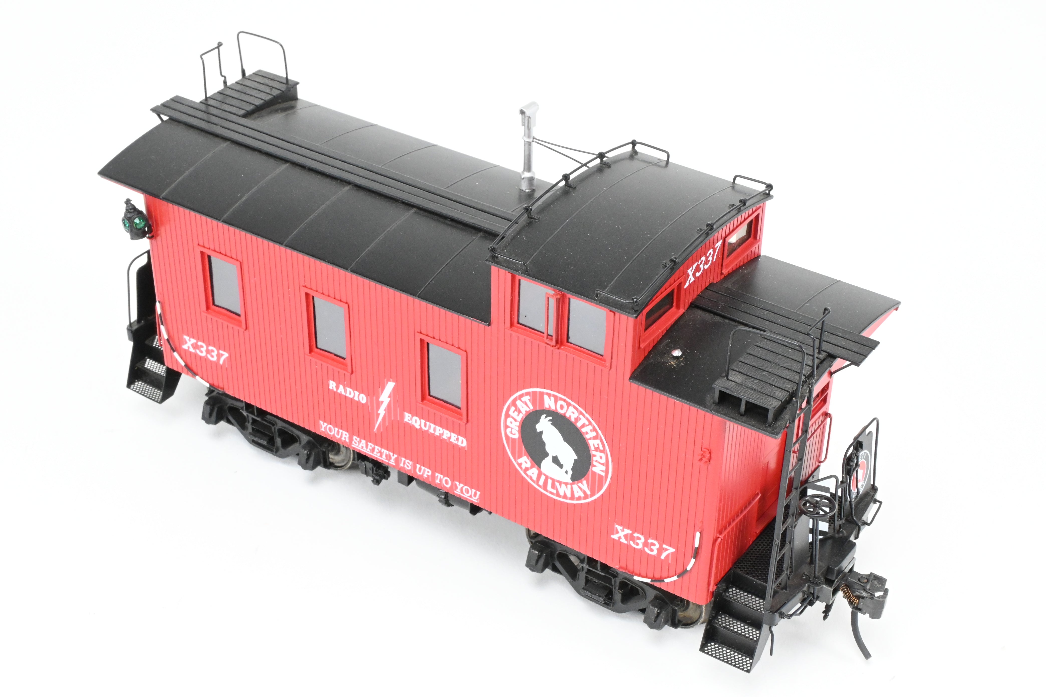Collectible Great Northern Wood Caboose FP #X337 Collectors Edition Model by Beaver Creek Model Co. in Brass
