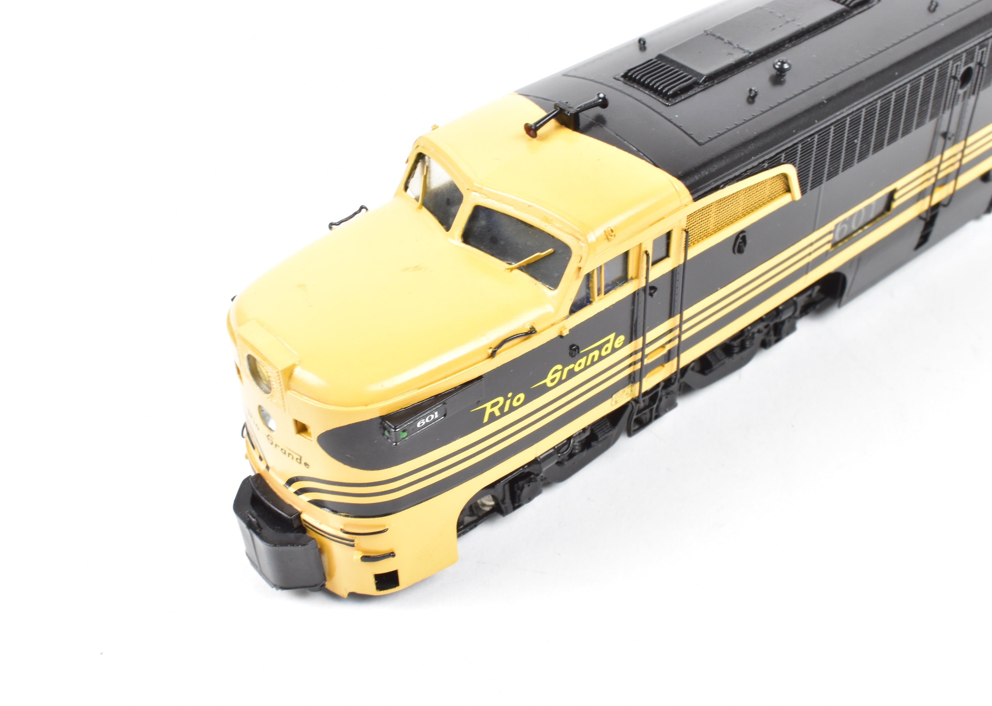 HO Scale Brass Model Train Key Imports D&RGW - Denver & Rio Grande Western Alco PA A/B/A Set Locomotive in Black and Yellow Color Scheme