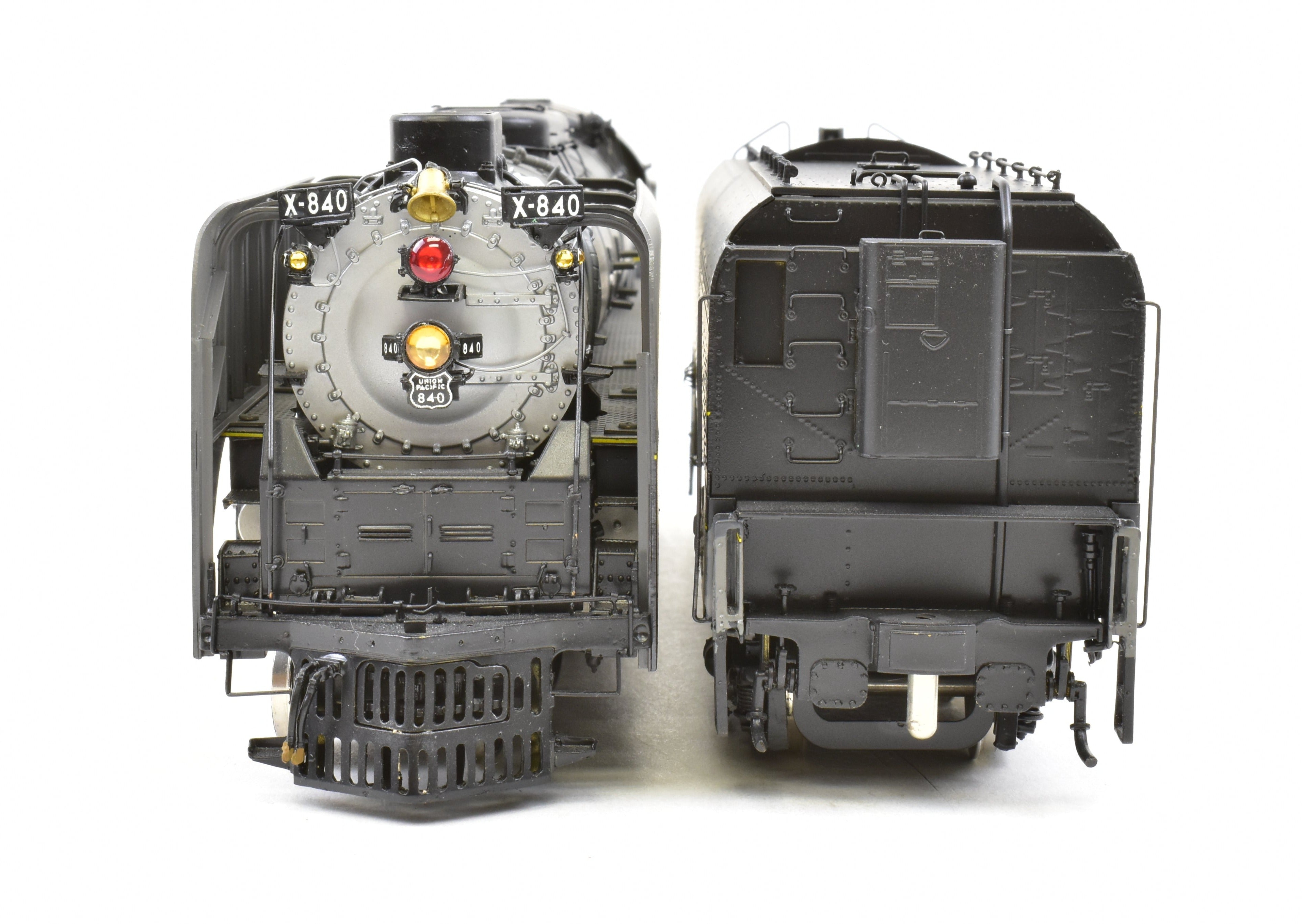 Overland Models Union Pacific FEF - 3 4 - 8 - 4 S Brass Factory Painted No. 840 TTG