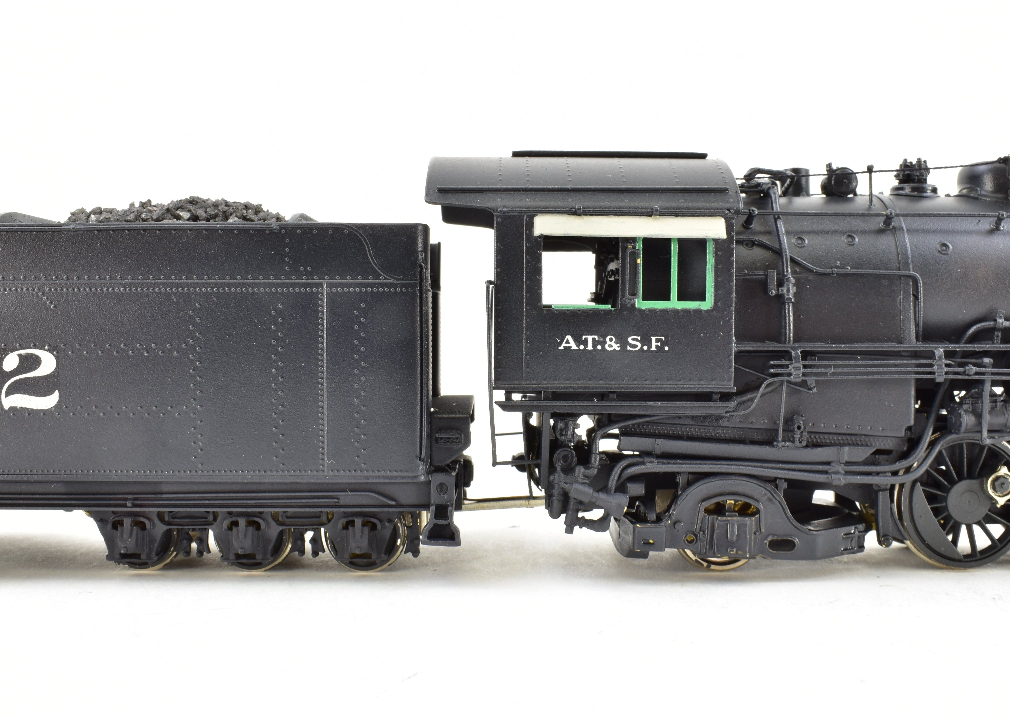 High - Quality HO Scale Brass Steam Locomotive Key Imports ATSF - Santa Fe 2 - 8 - 2 Mikado Pro - Painted Model No. 4082