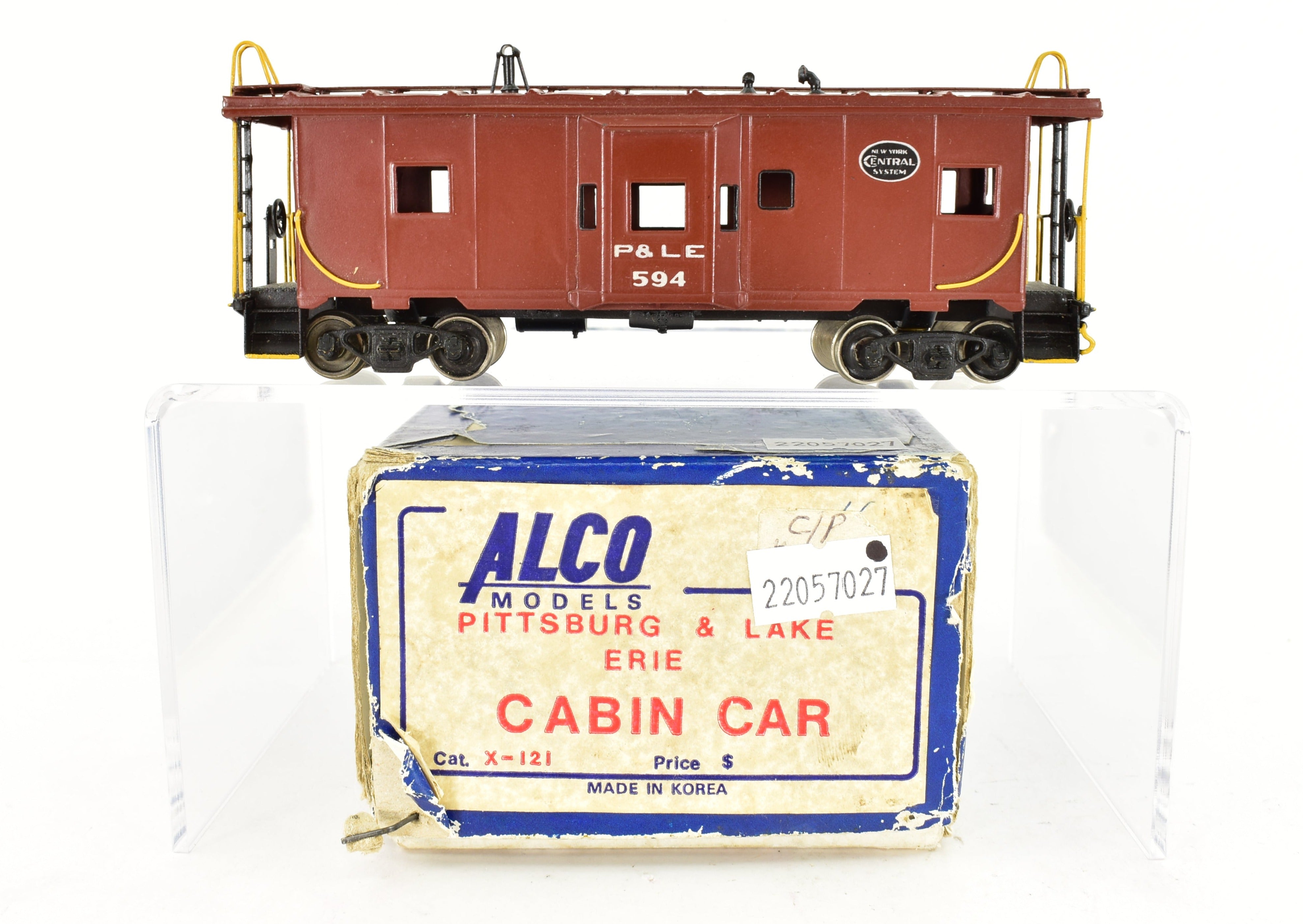 HO Scale Brass Alco Models Pittsburgh & Lake Erie (P&LE) Bay Window Cabin Car Caboose Model for Collectors and Train Enthusiasts