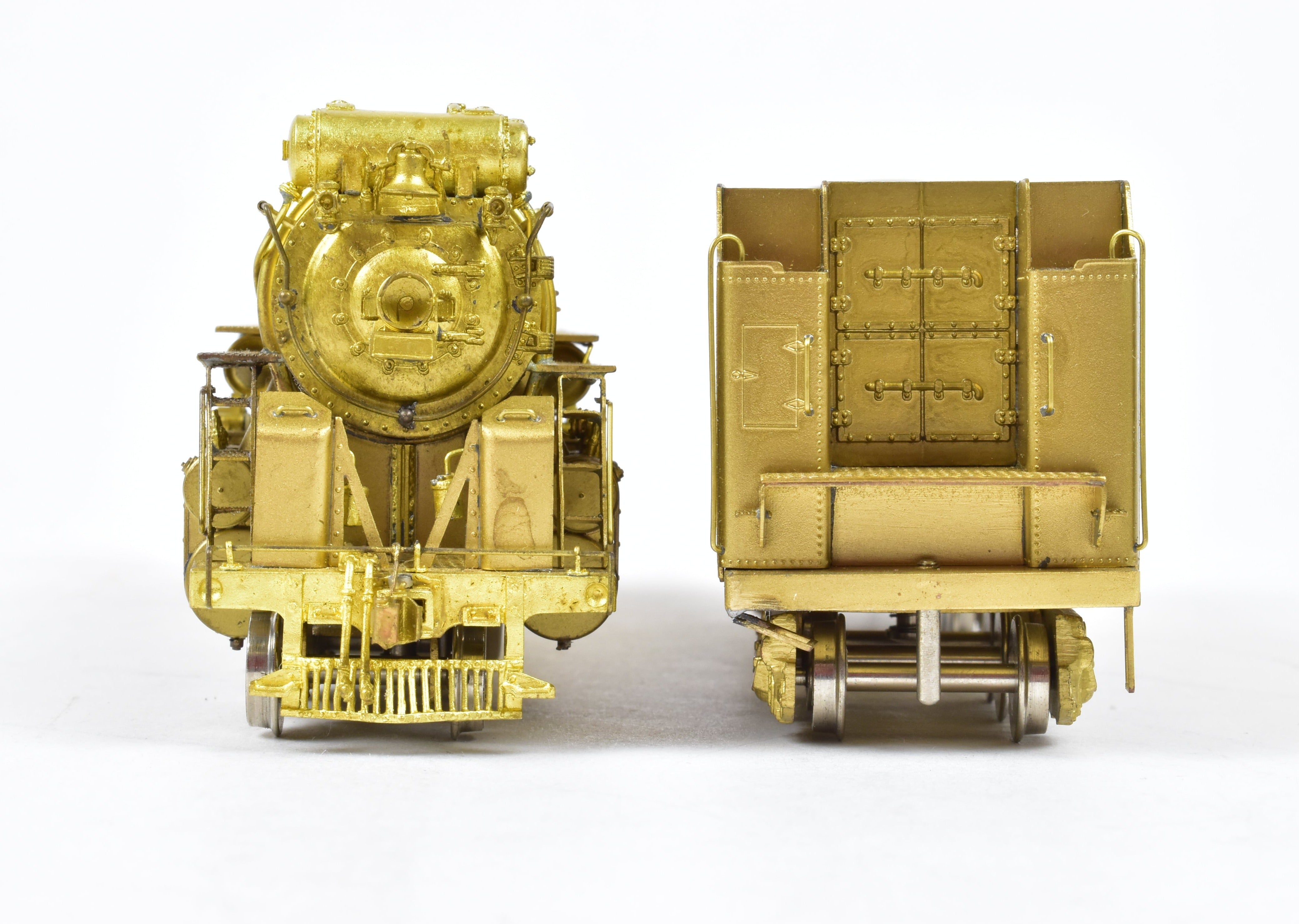 High - Quality HO Scale Brass Key Imports Model of Erie Railroad K - 5a 4 - 6 - 2 Pacific Locomotive from the 1950 Era