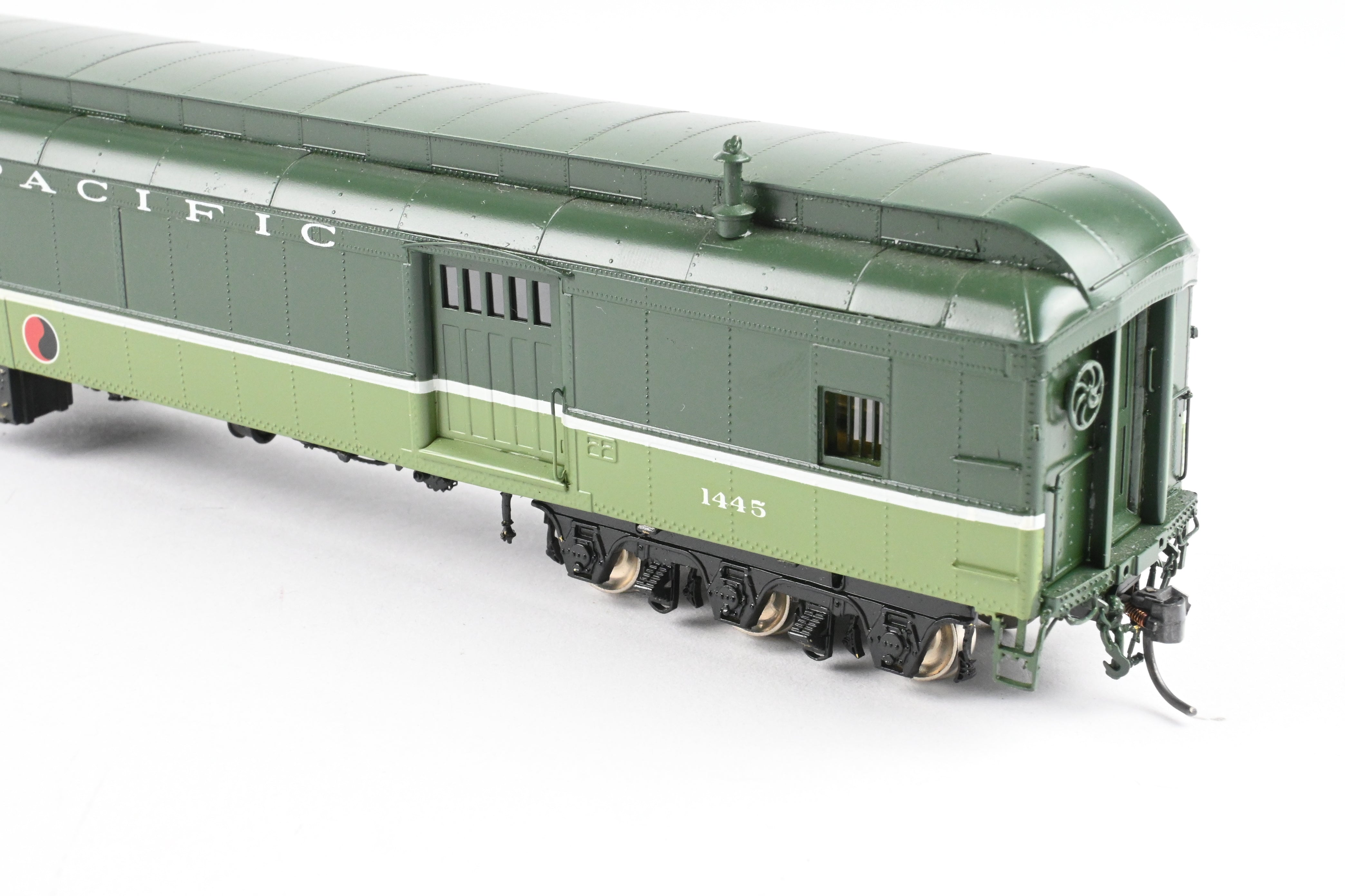 HO Scale Brass Northern Pacific RPO Car Model by W&R Enterprises, Custom Painted in Loewy Style, No. 1435
