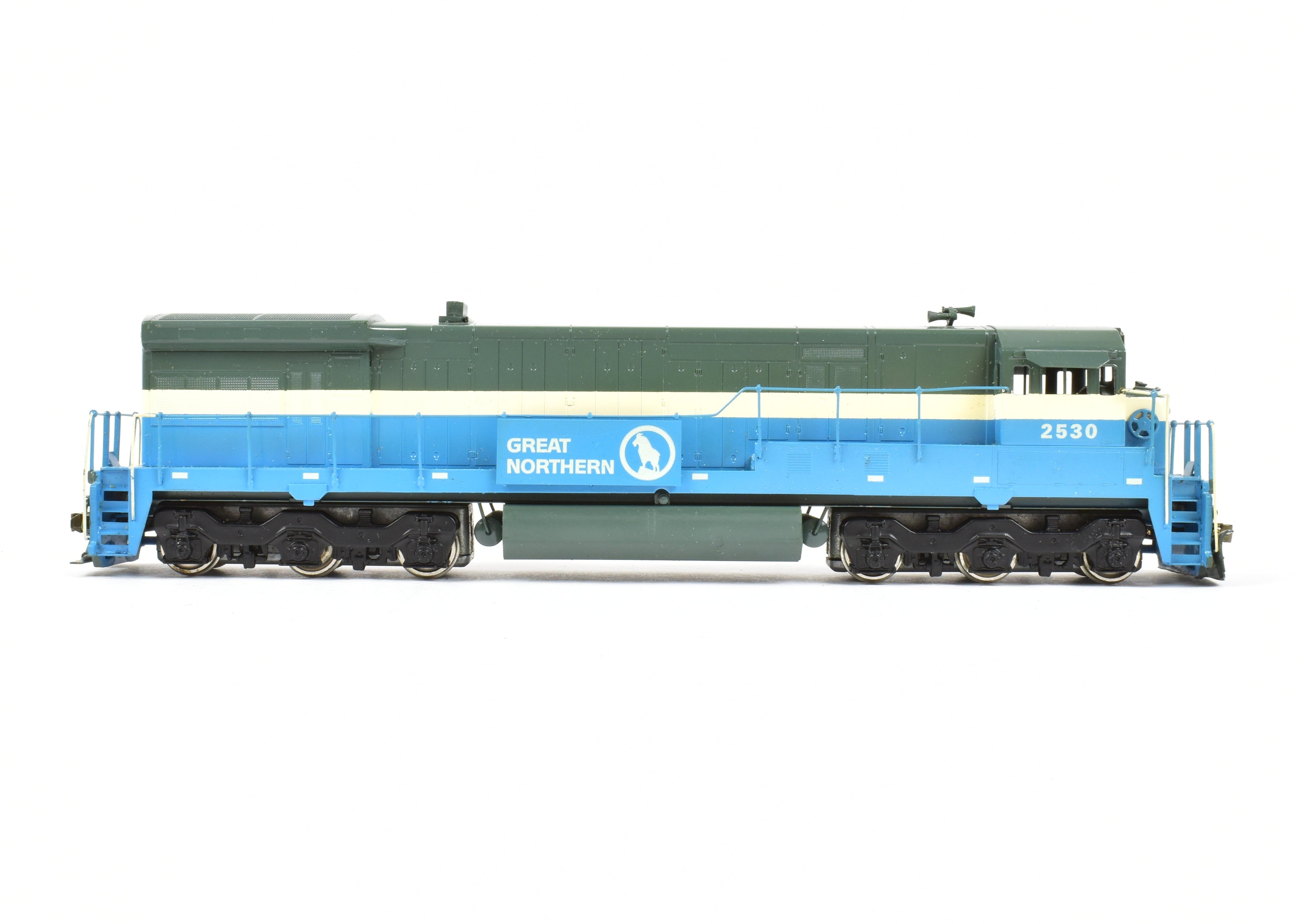 HO Scale Brass ALCO Model - Great Northern General Electric U - 33C Diesel Locomotive with Custom Painting
