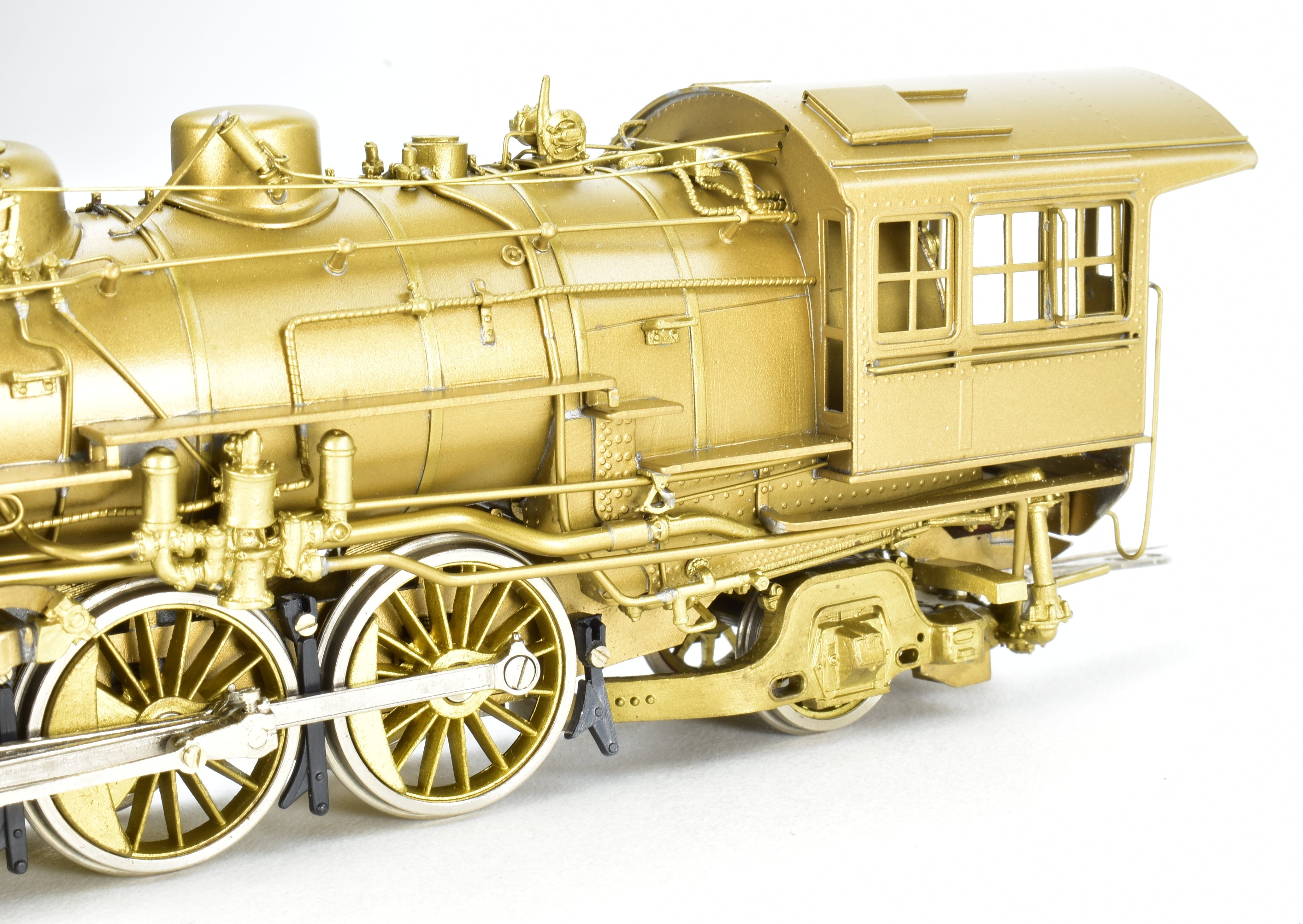 HO Scale Brass Hallmark Models Texas & Pacific 4-6-2 700 P-1-b Steam Locomotive Model