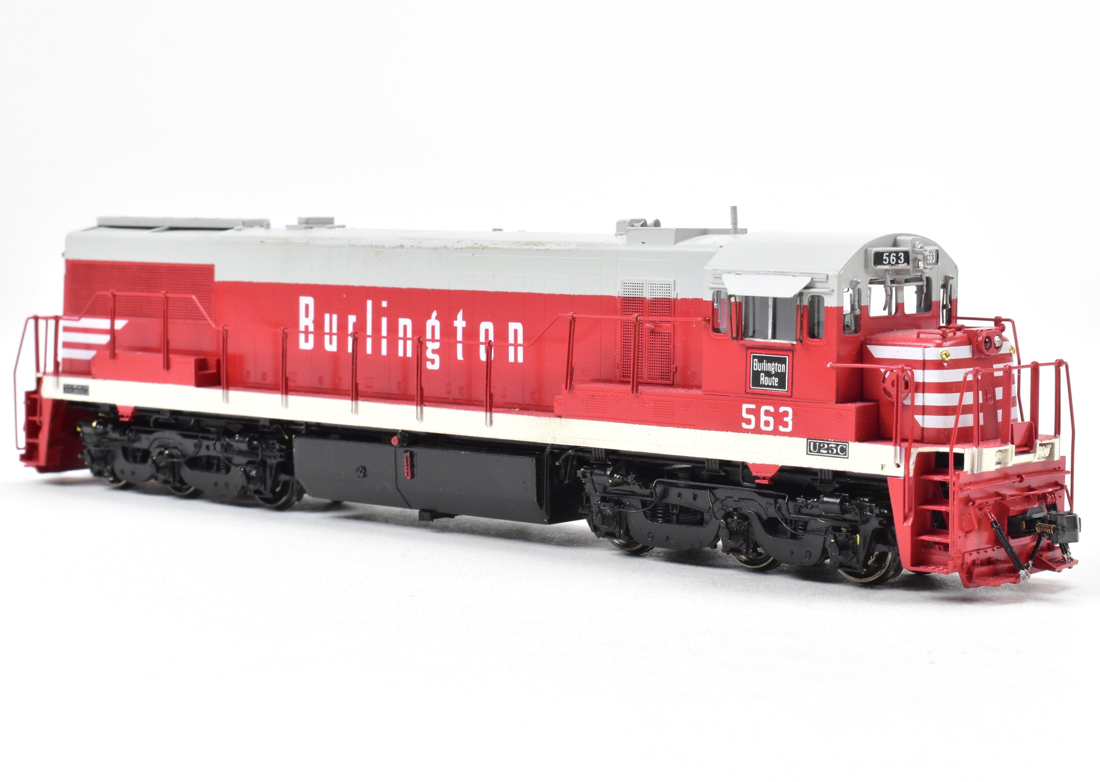 HO Brass OMI CB&Q Burlington Route GE U-28C (U-25C Carbody) Pro-Paint #563
